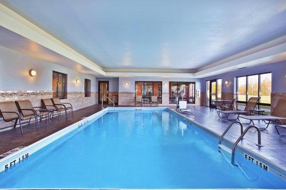 Holiday Inn Express & Suites Springfield by IHG photo 3