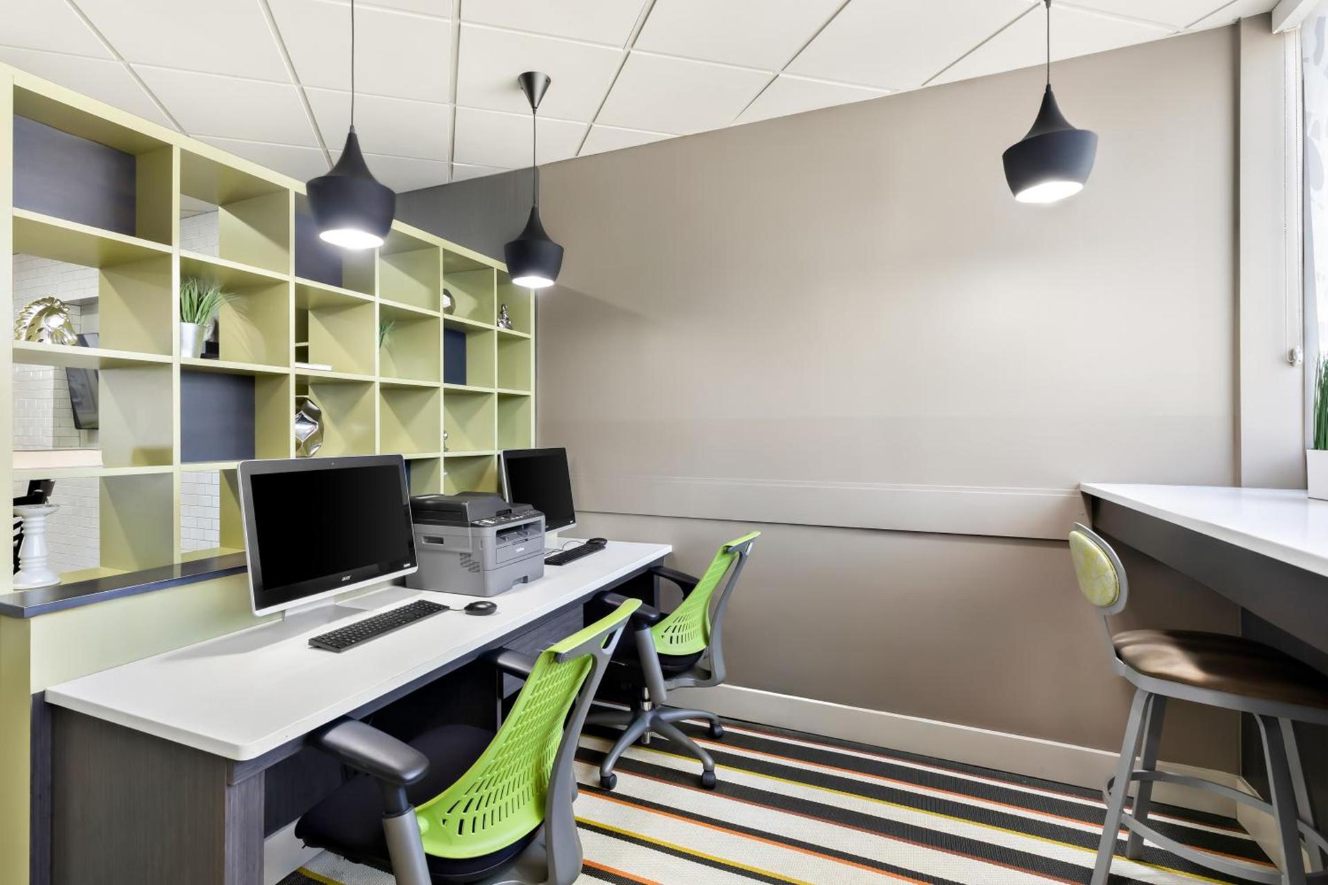 Holiday Inn Express Atlanta Galleria-Ballpark Area by IHG photo 2