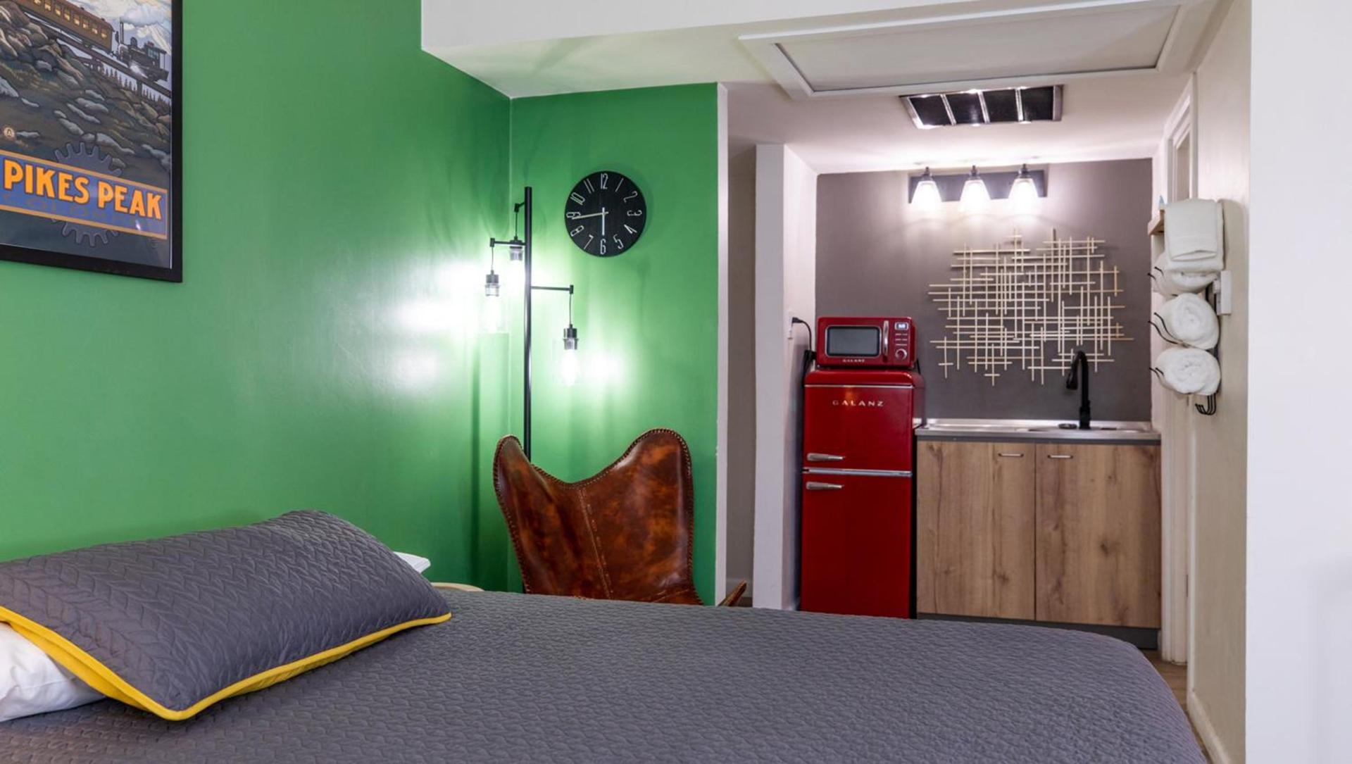 Modern Motel photo 19