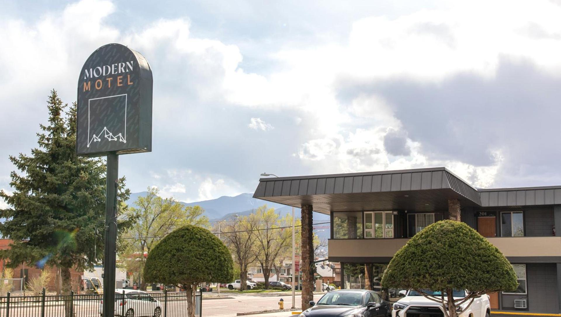 Modern Motel photo 10