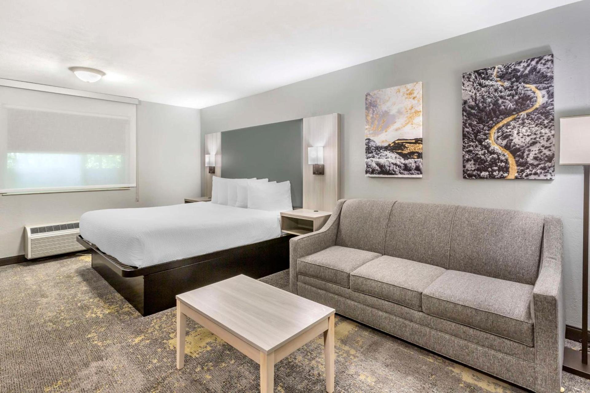 Best Western Plus Weston Inn photo 27