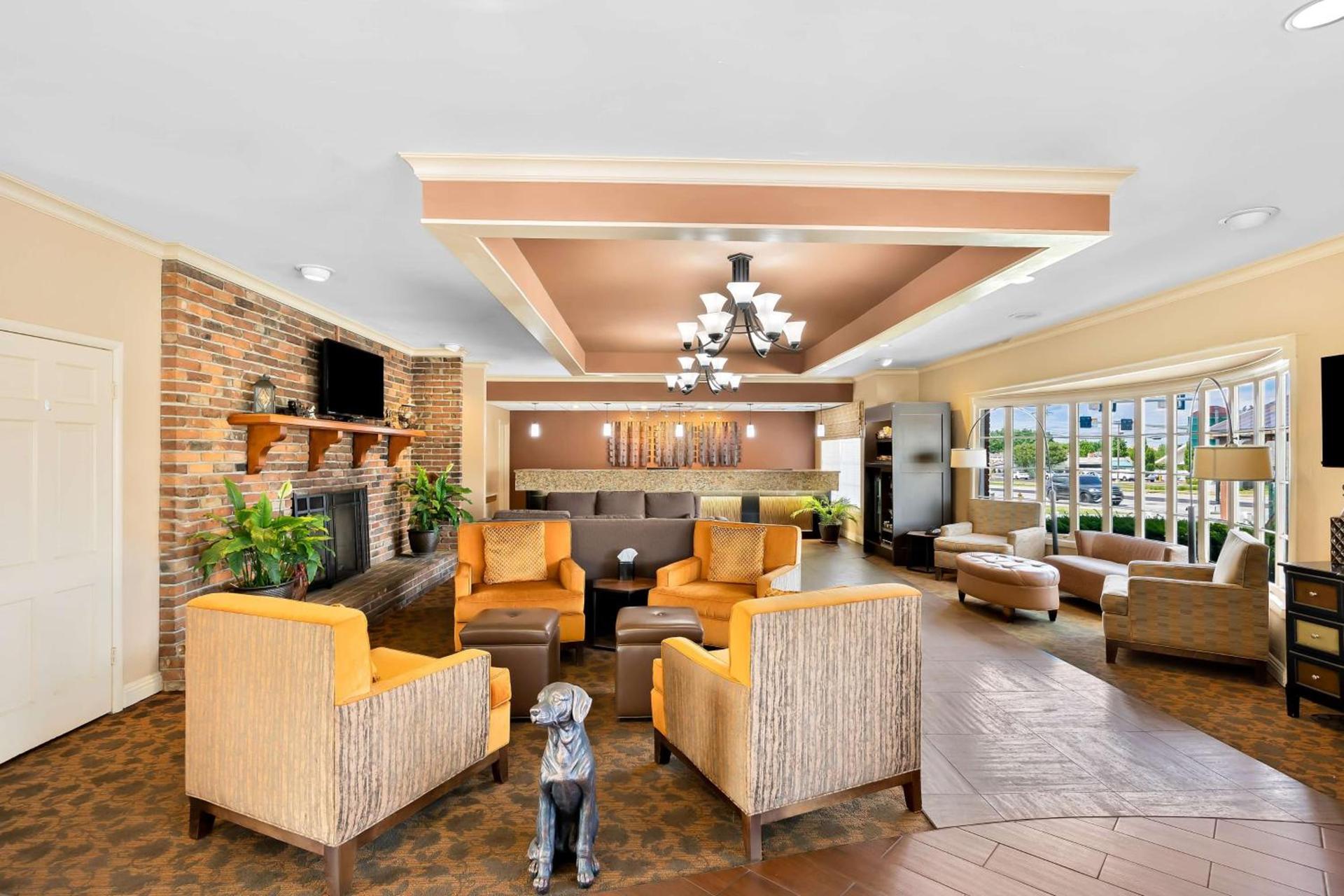 Best Western Coach House photo 39
