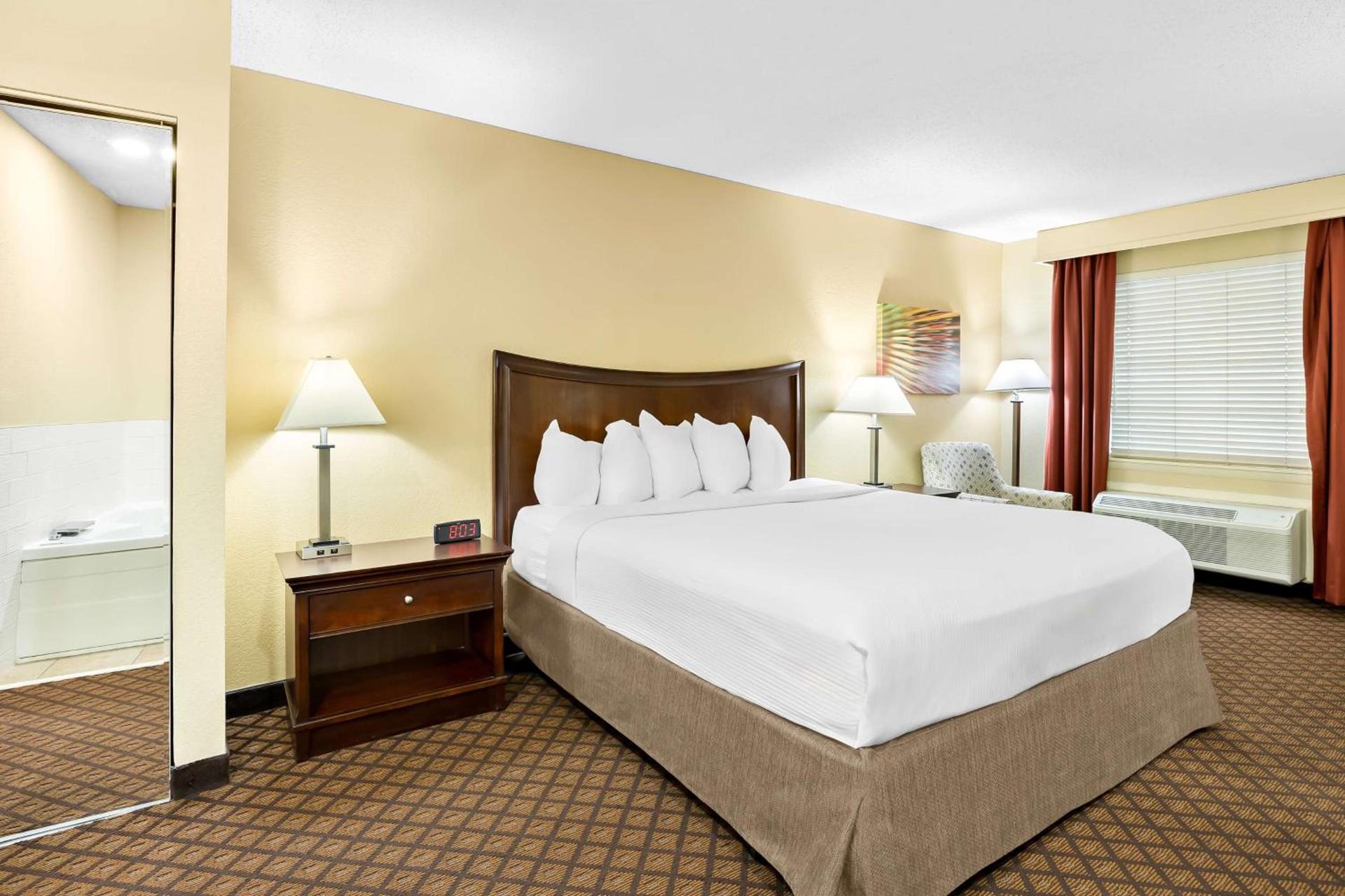 Best Western Coach House photo 26