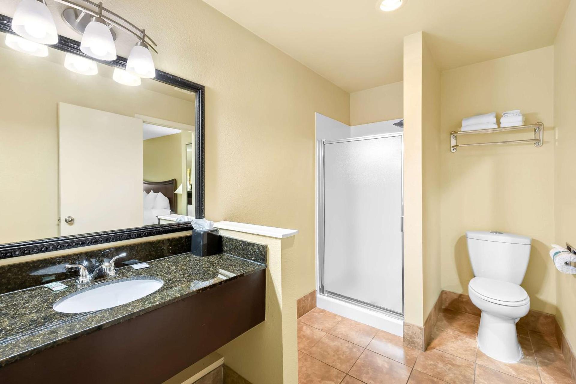 Best Western Coach House photo 27