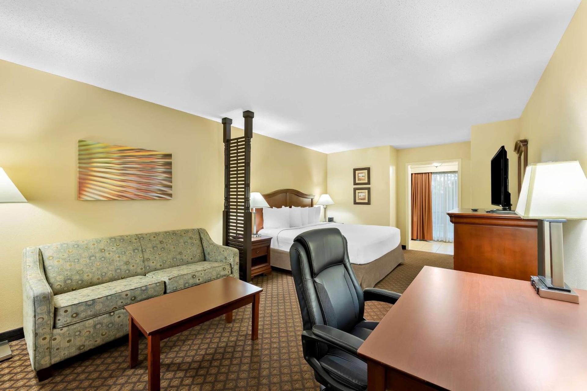 Best Western Coach House photo 30
