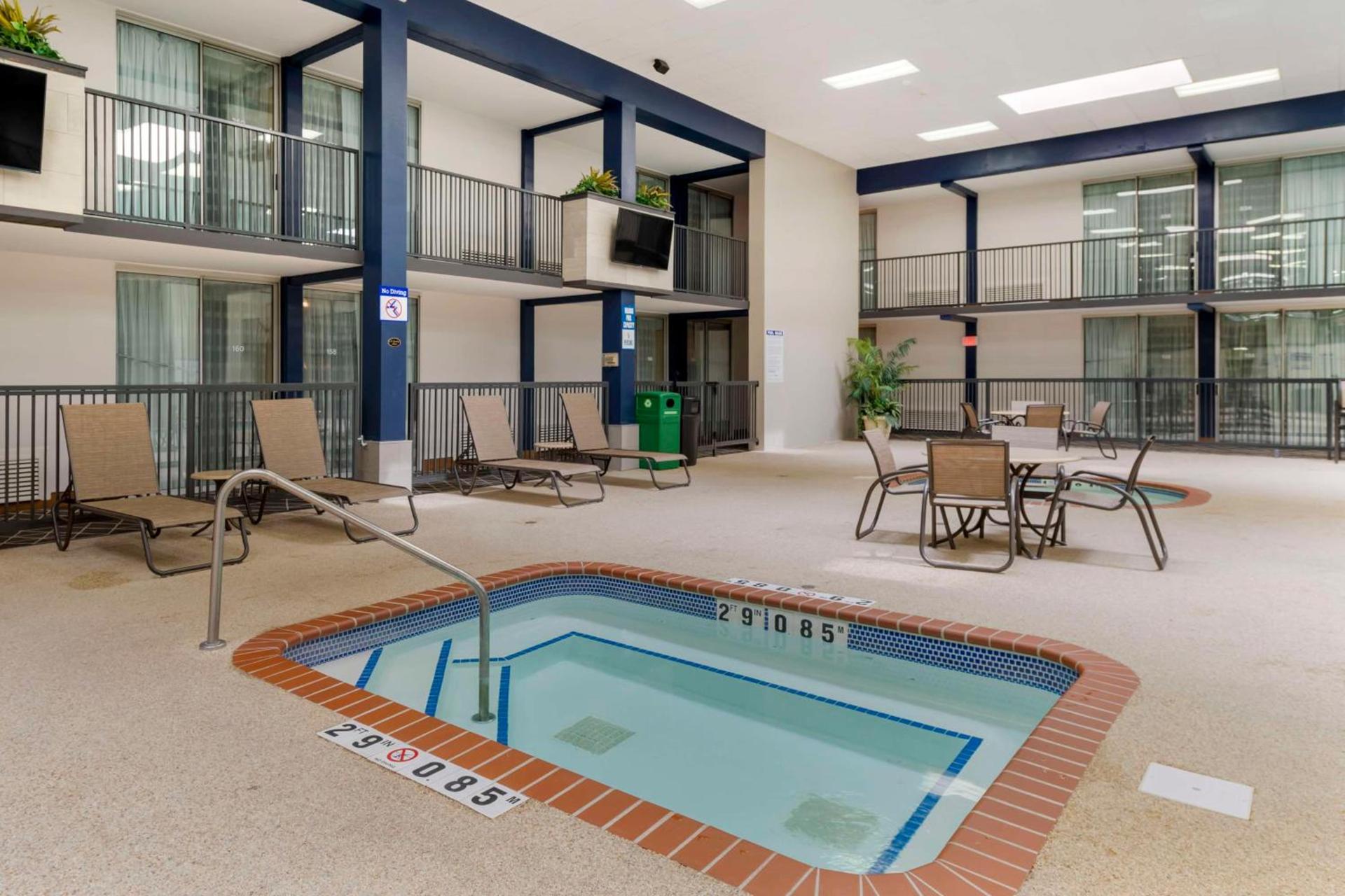 Best Western Fairmont photo 5
