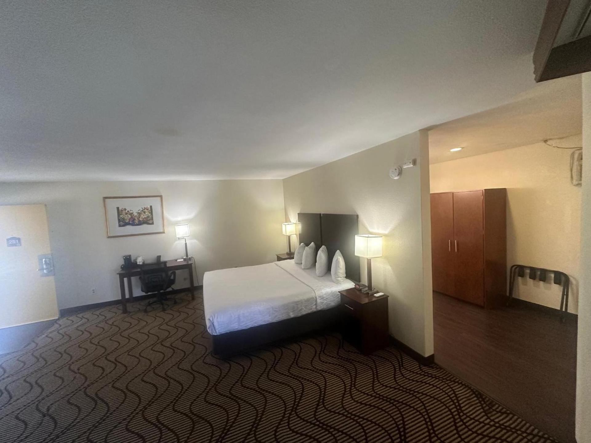 Best Western Heritage Inn photo 21