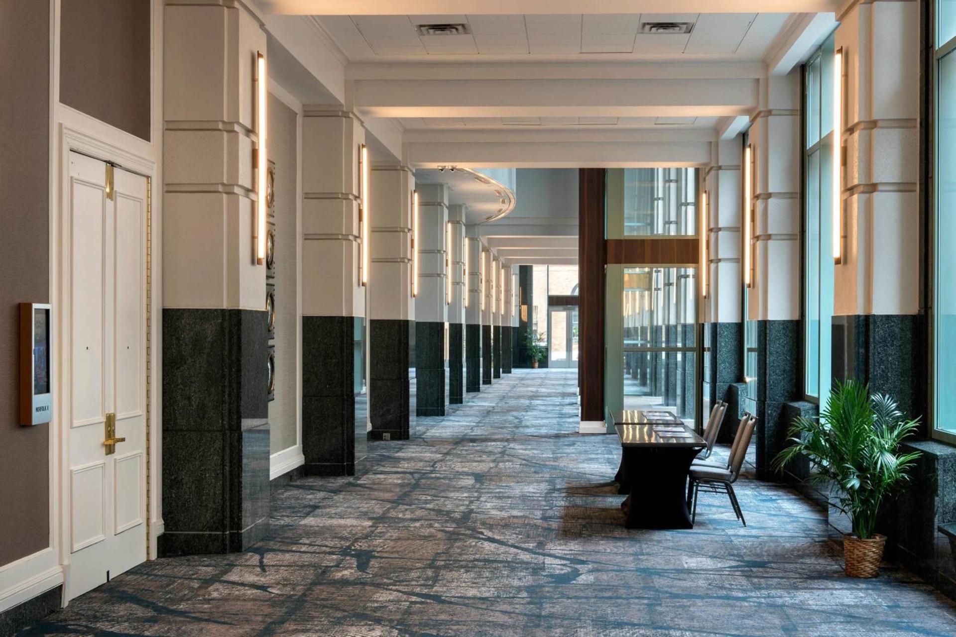 Norfolk Waterside Marriott photo 39