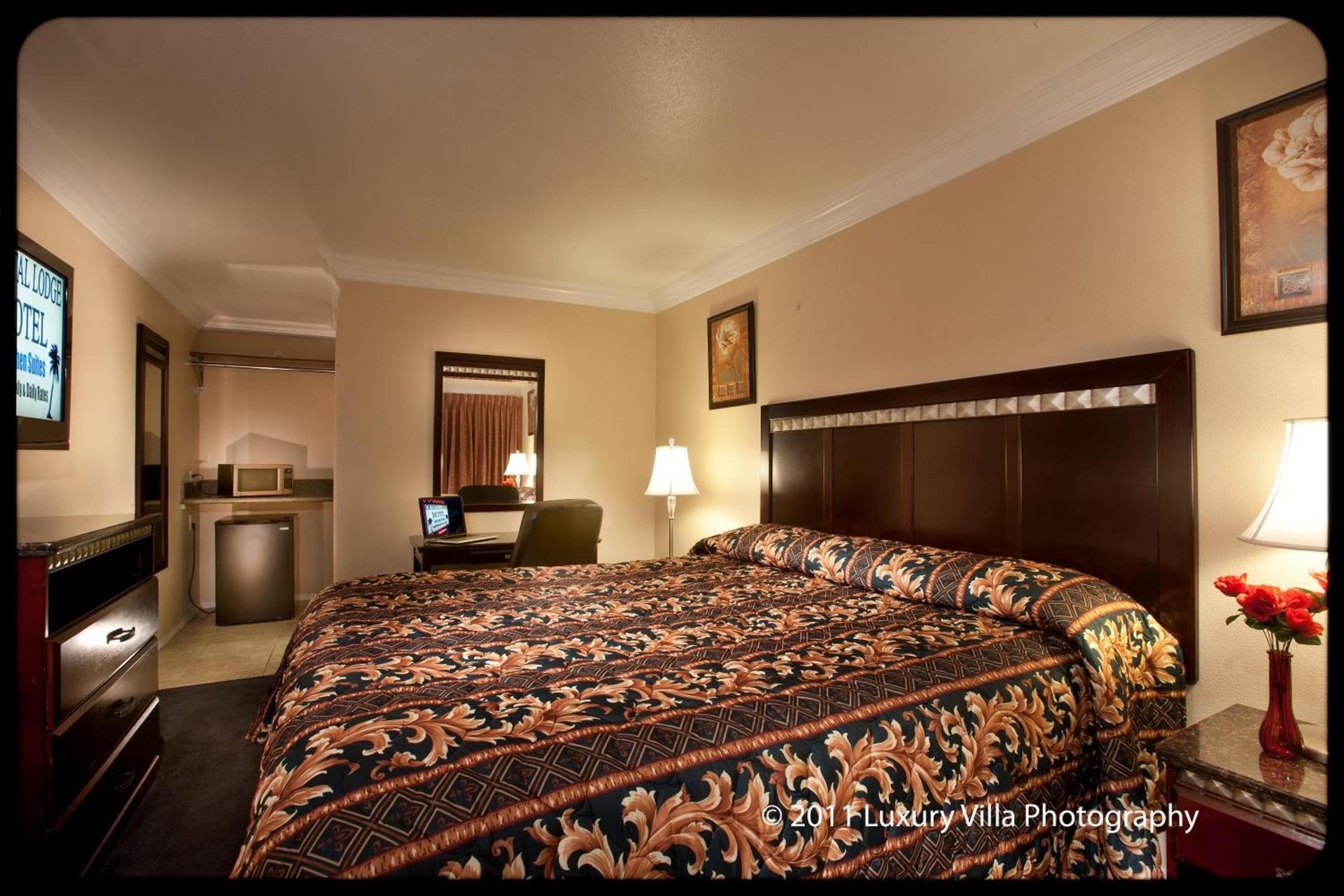 Crystal Lodge Motel photo 49