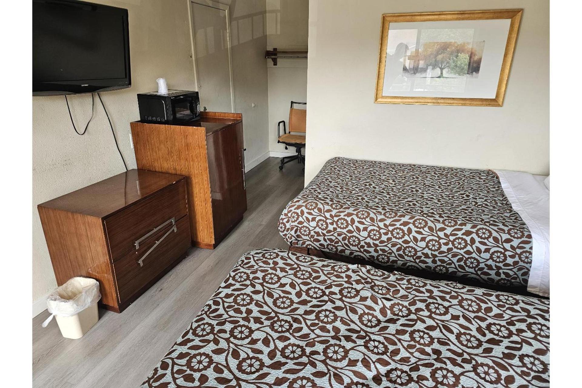 Travel Inn By OYO Omaha photo 9