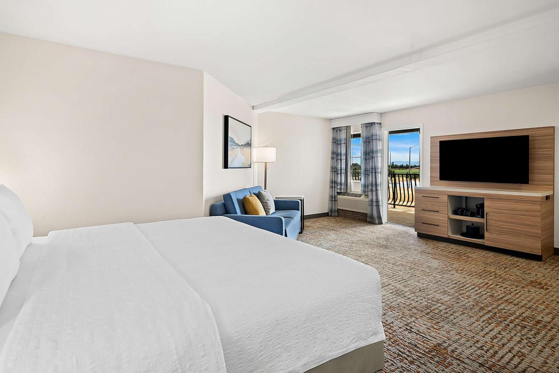 Hampton Inn Morgan Hill photo 11