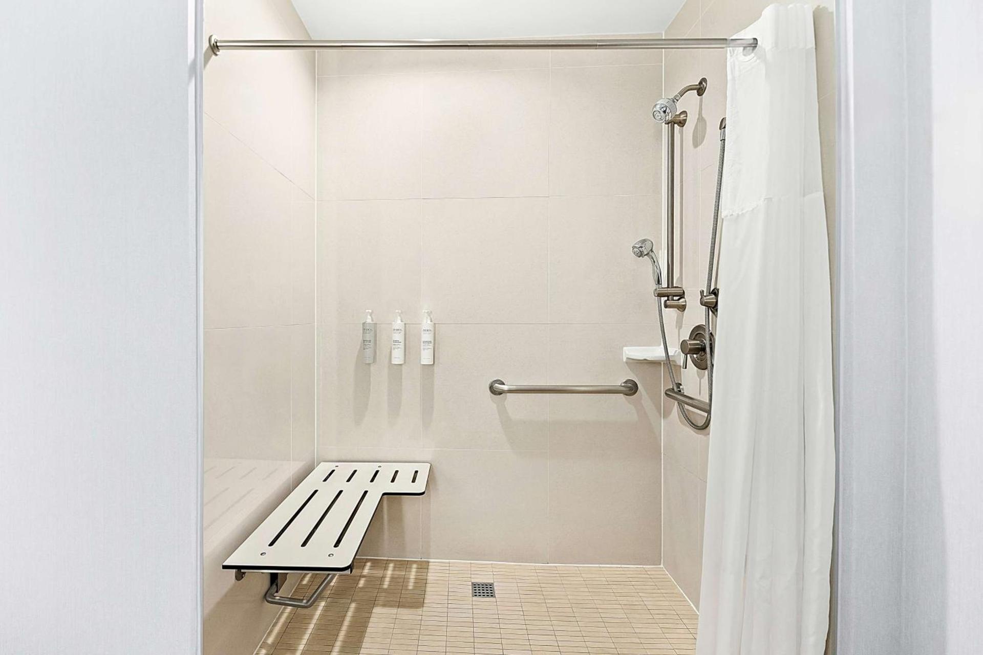 Hampton Inn Morgan Hill photo 6