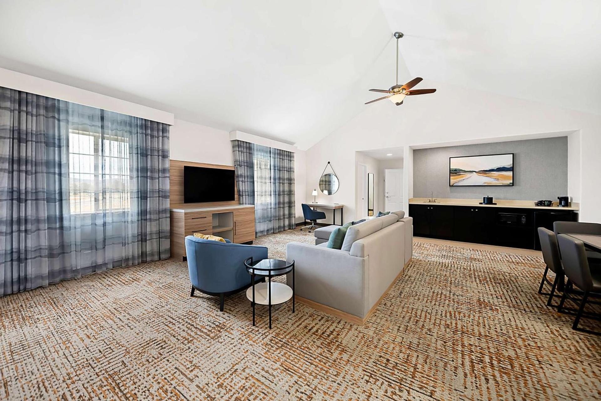 Hampton Inn Morgan Hill photo 27
