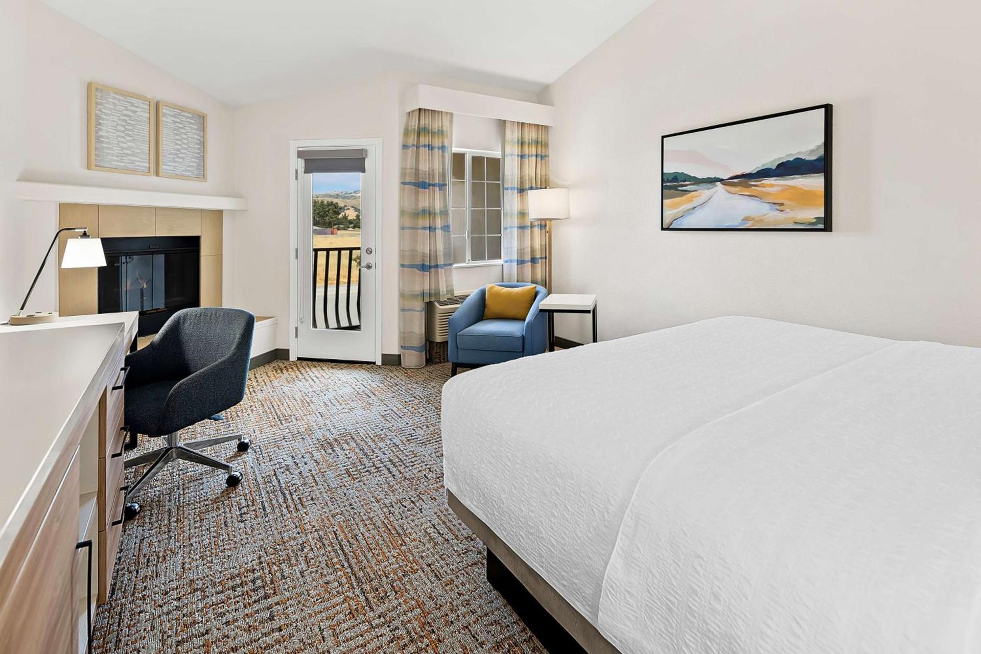 Hampton Inn Morgan Hill photo 14