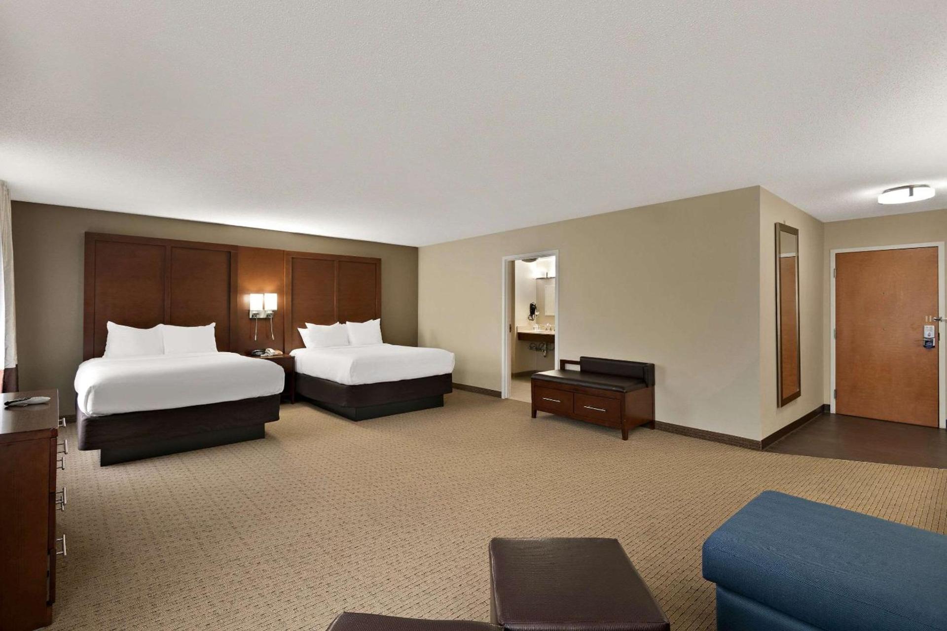 Comfort Suites Hummelstown - Hershey photo 38