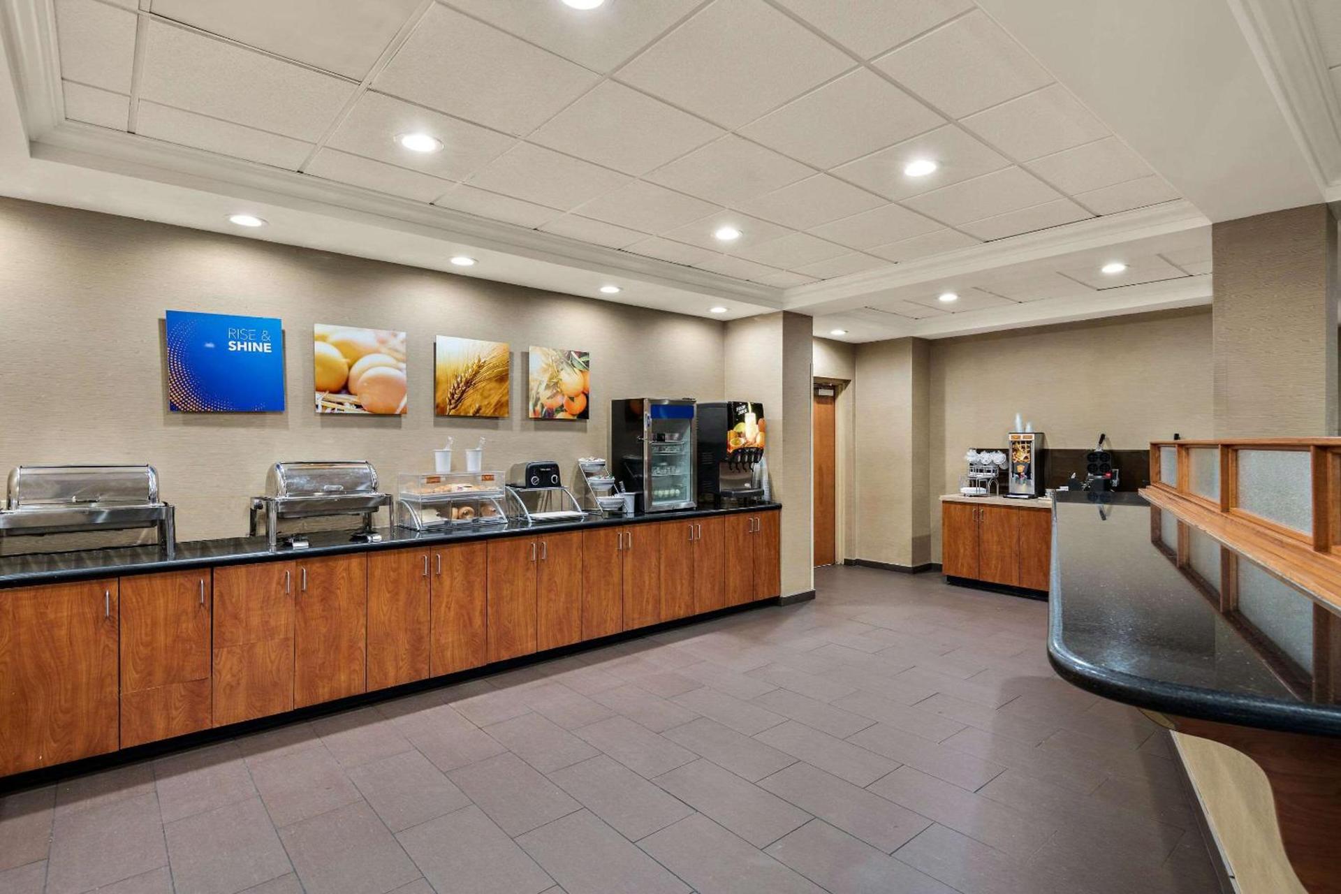 Comfort Suites Hummelstown - Hershey photo 35