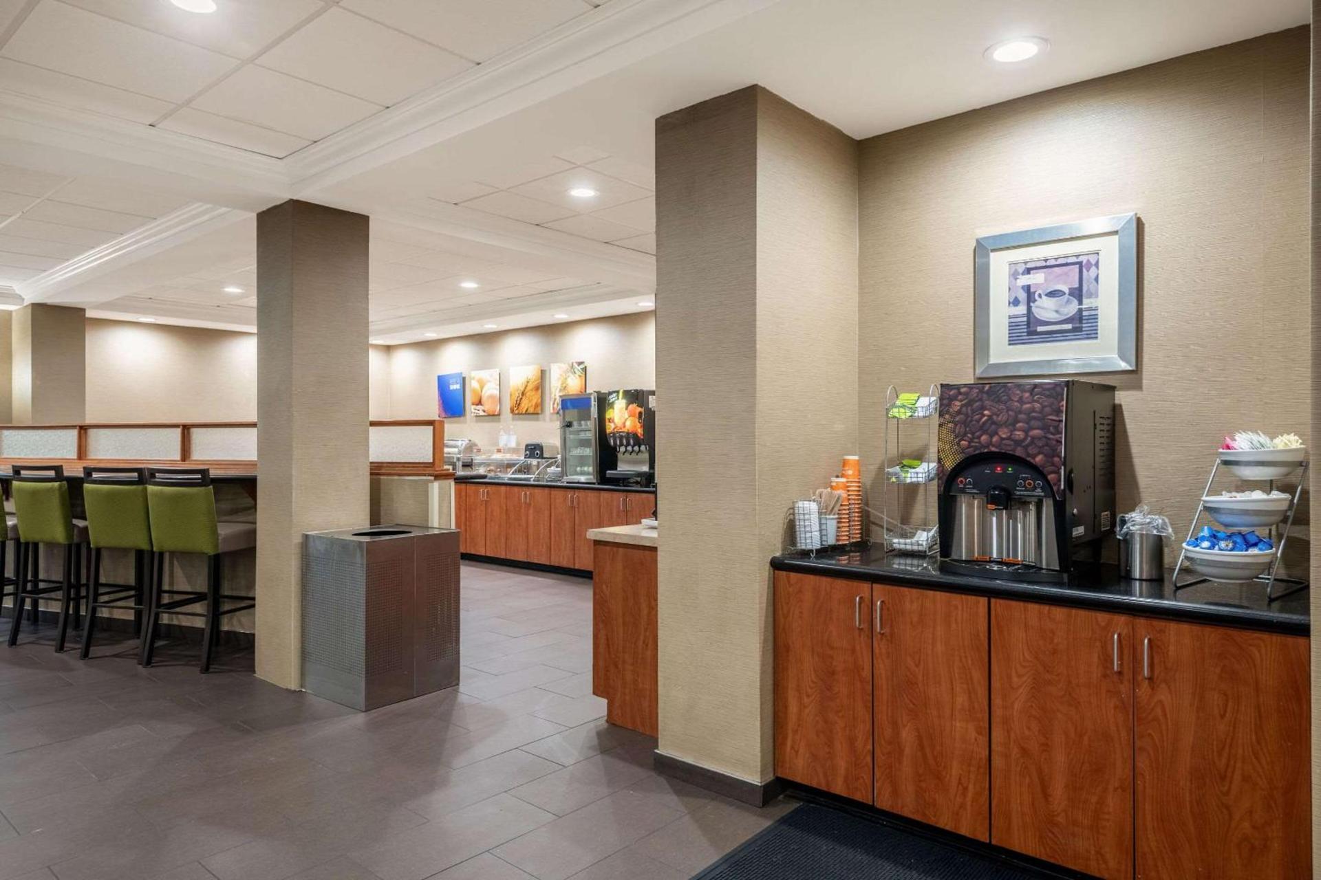 Comfort Suites Hummelstown - Hershey photo 19