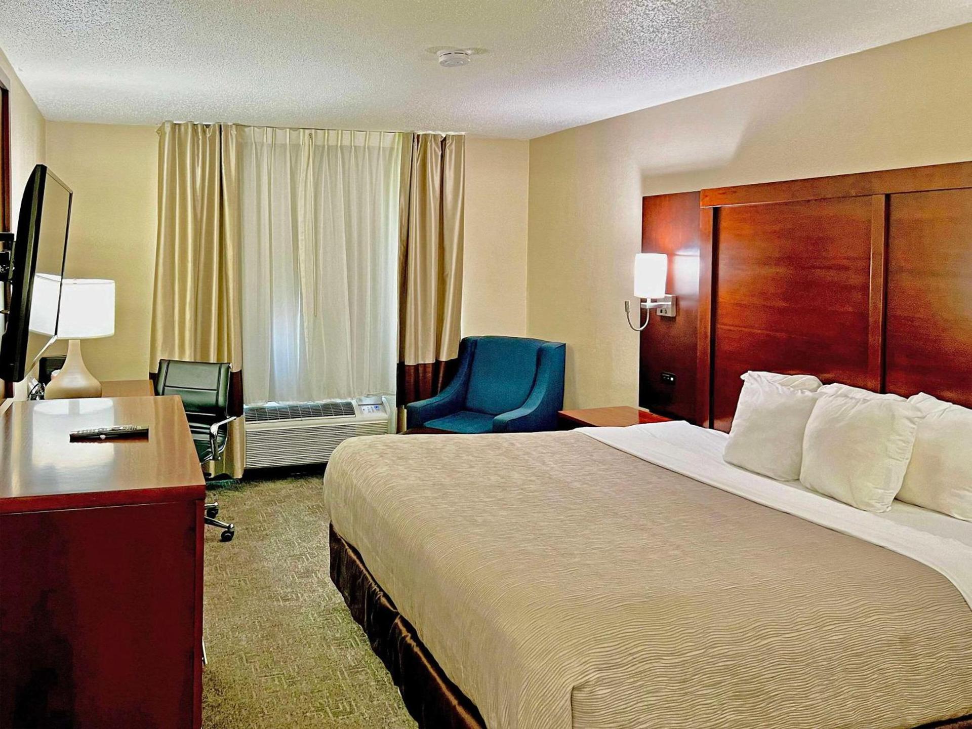 Quality Inn & Suites Green Bay - Ashwaubenon photo 5