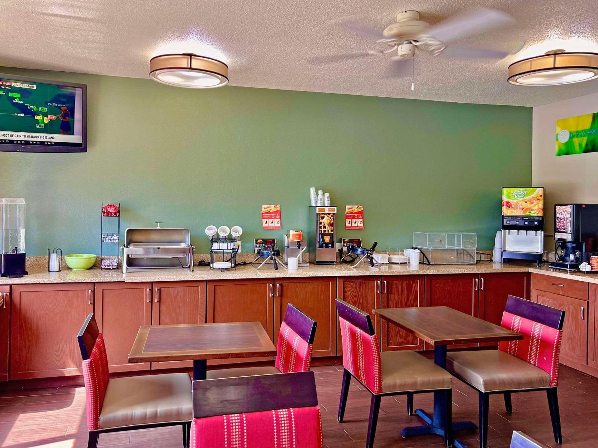 Quality Inn & Suites Green Bay - Ashwaubenon photo 10