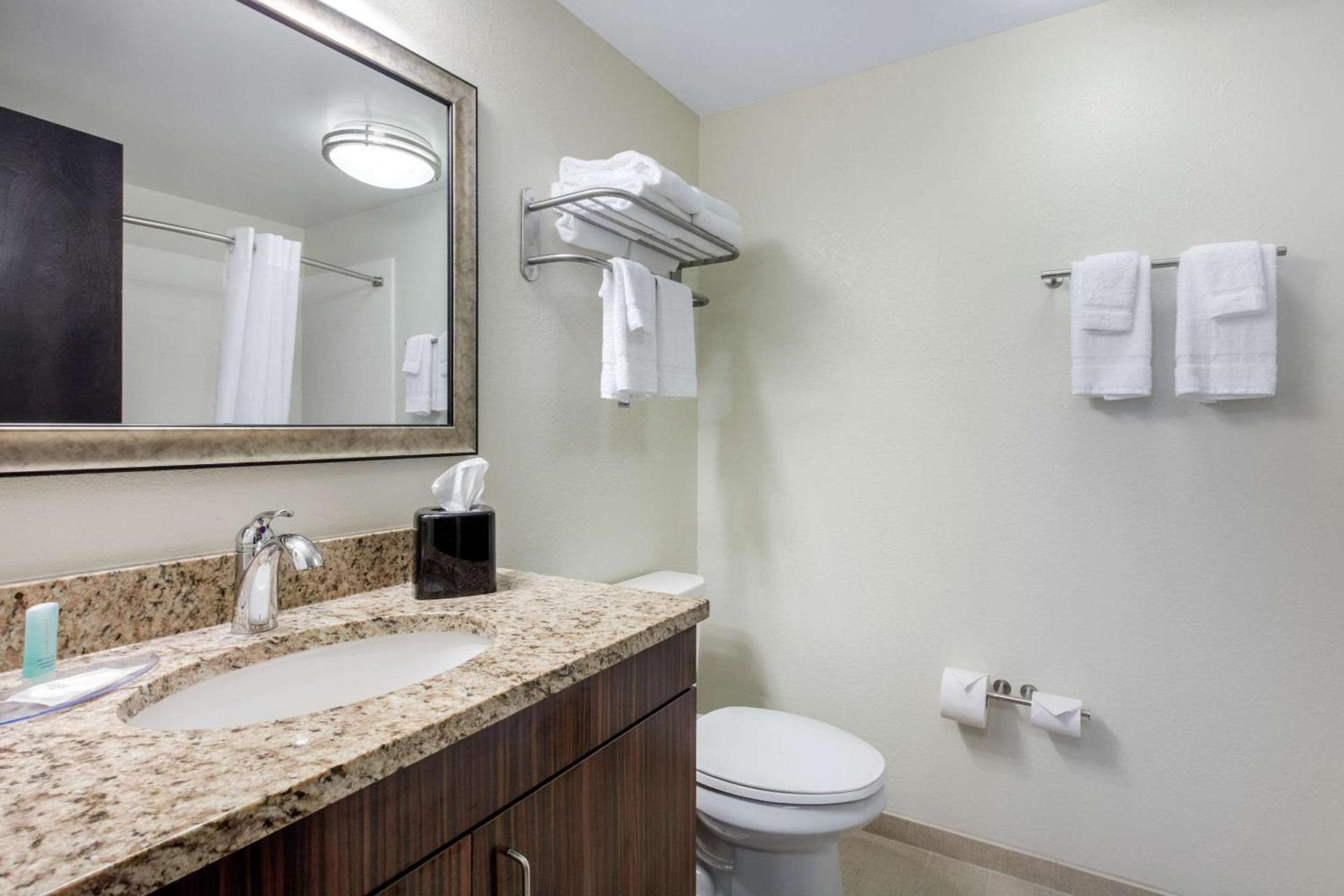 MainStay Suites St Louis Airport photo 5