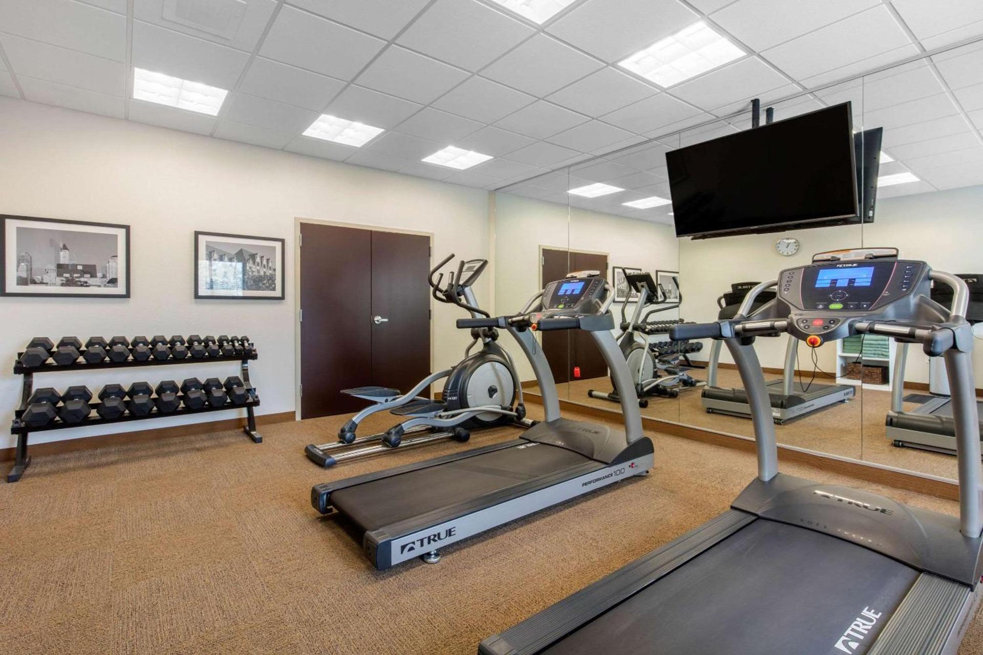 MainStay Suites St Louis Airport photo 14