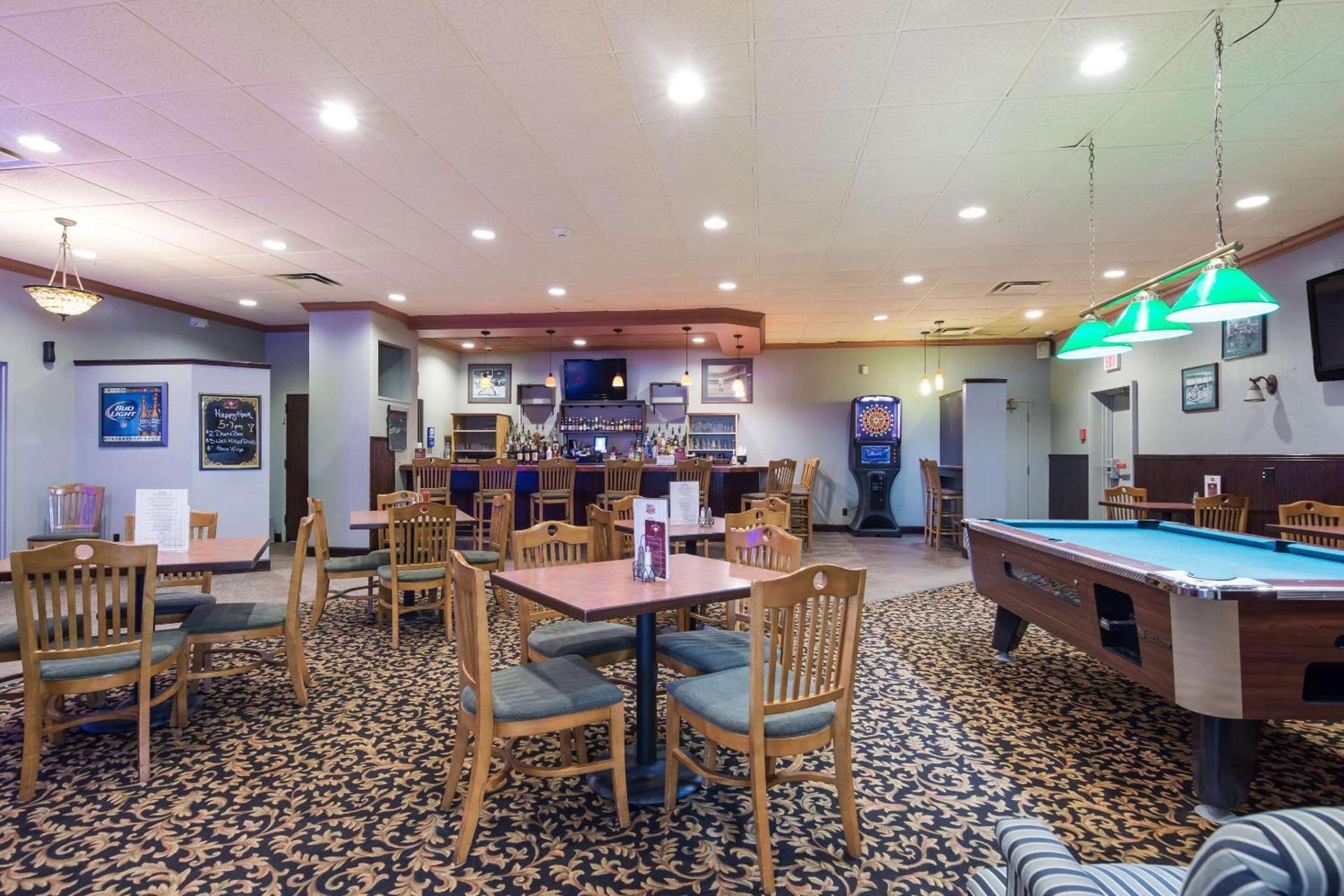 Quality Inn Oneonta Cooperstown Area photo 34