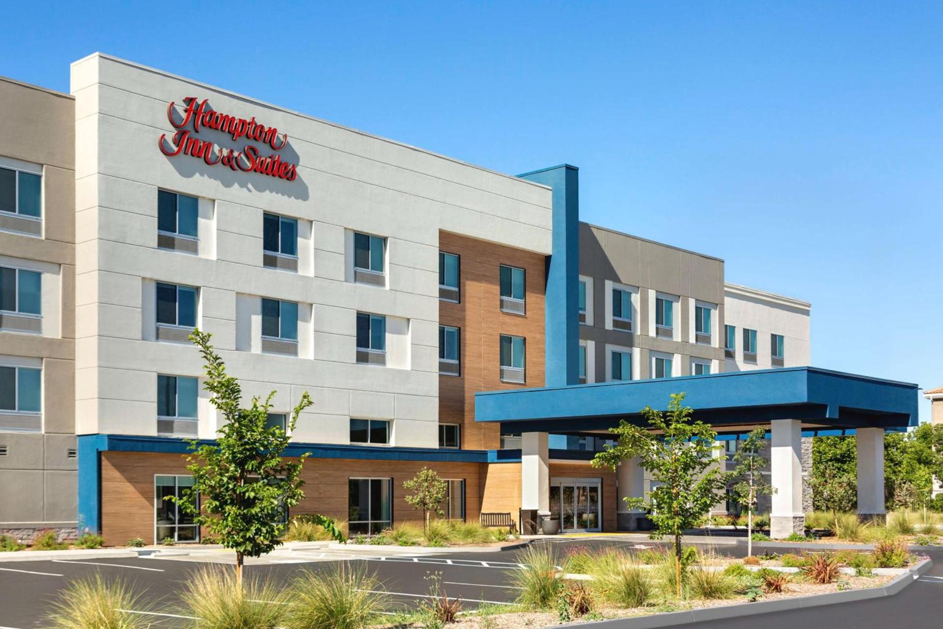 Hampton Inn & Suites Oroville photo 2