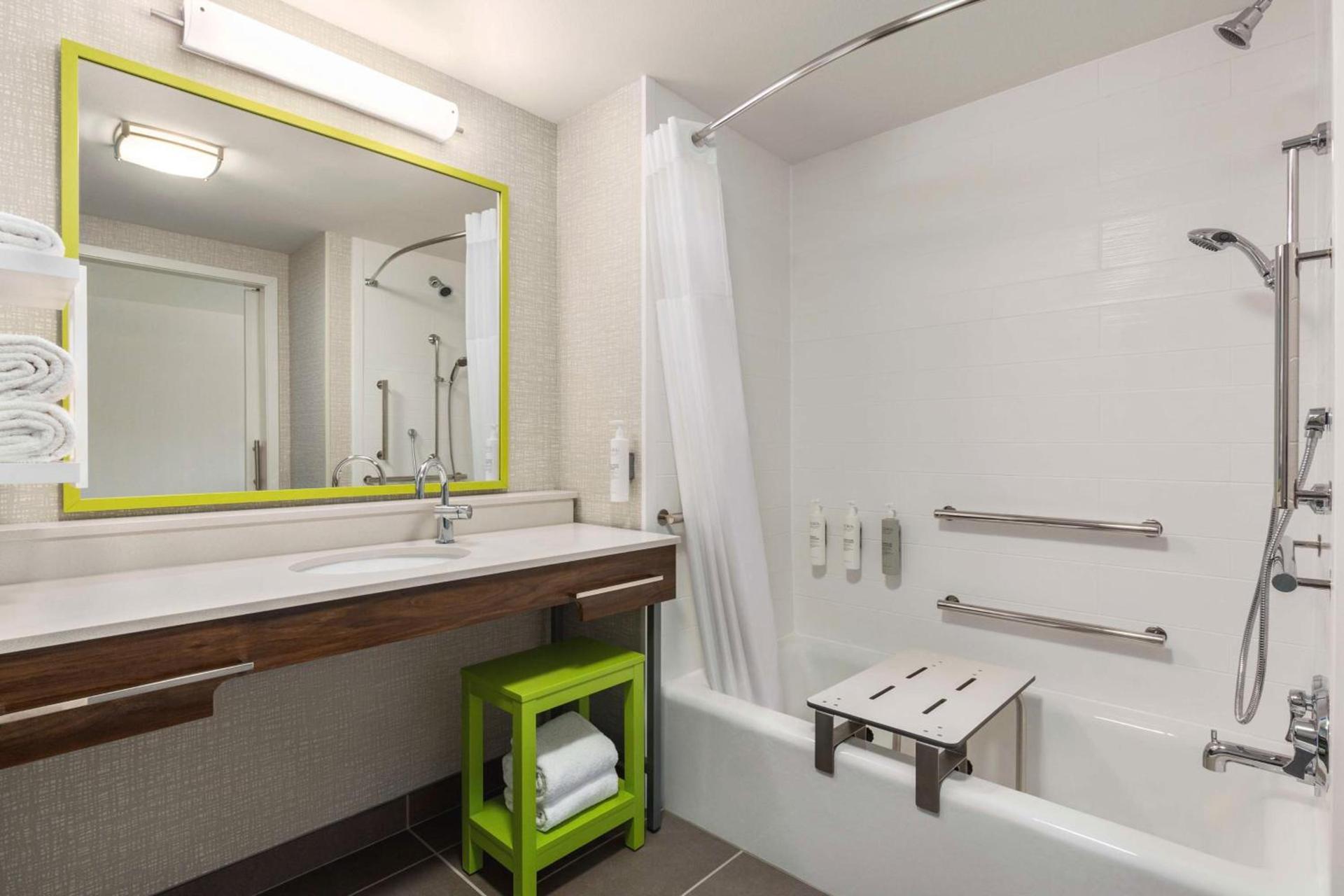 Hampton Inn & Suites Oroville photo 15