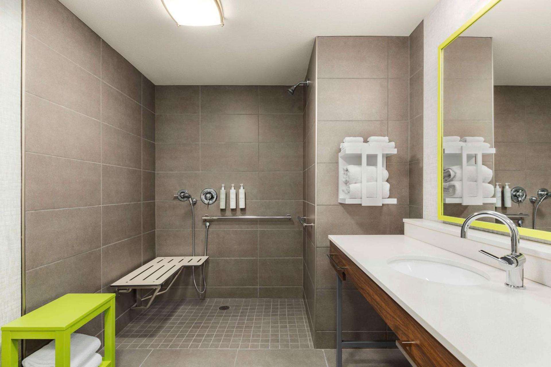 Hampton Inn & Suites Oroville photo 18
