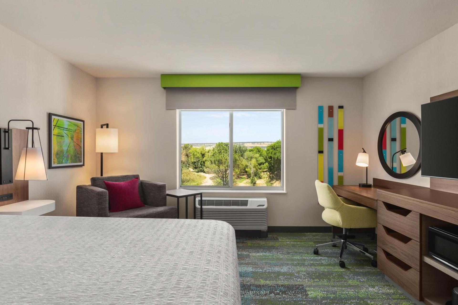 Hampton Inn & Suites Oroville photo 19