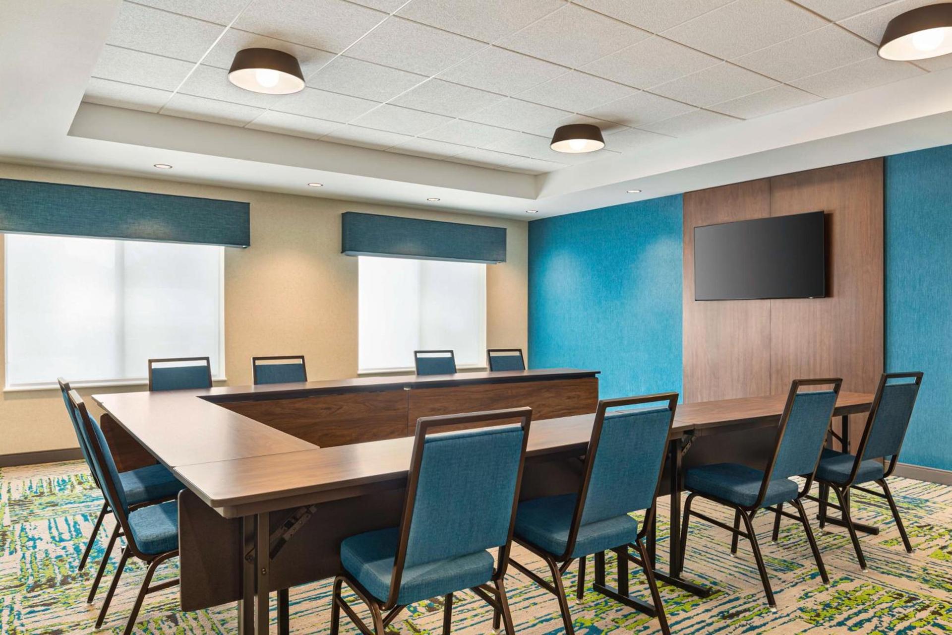 Hampton Inn & Suites Oroville photo 29