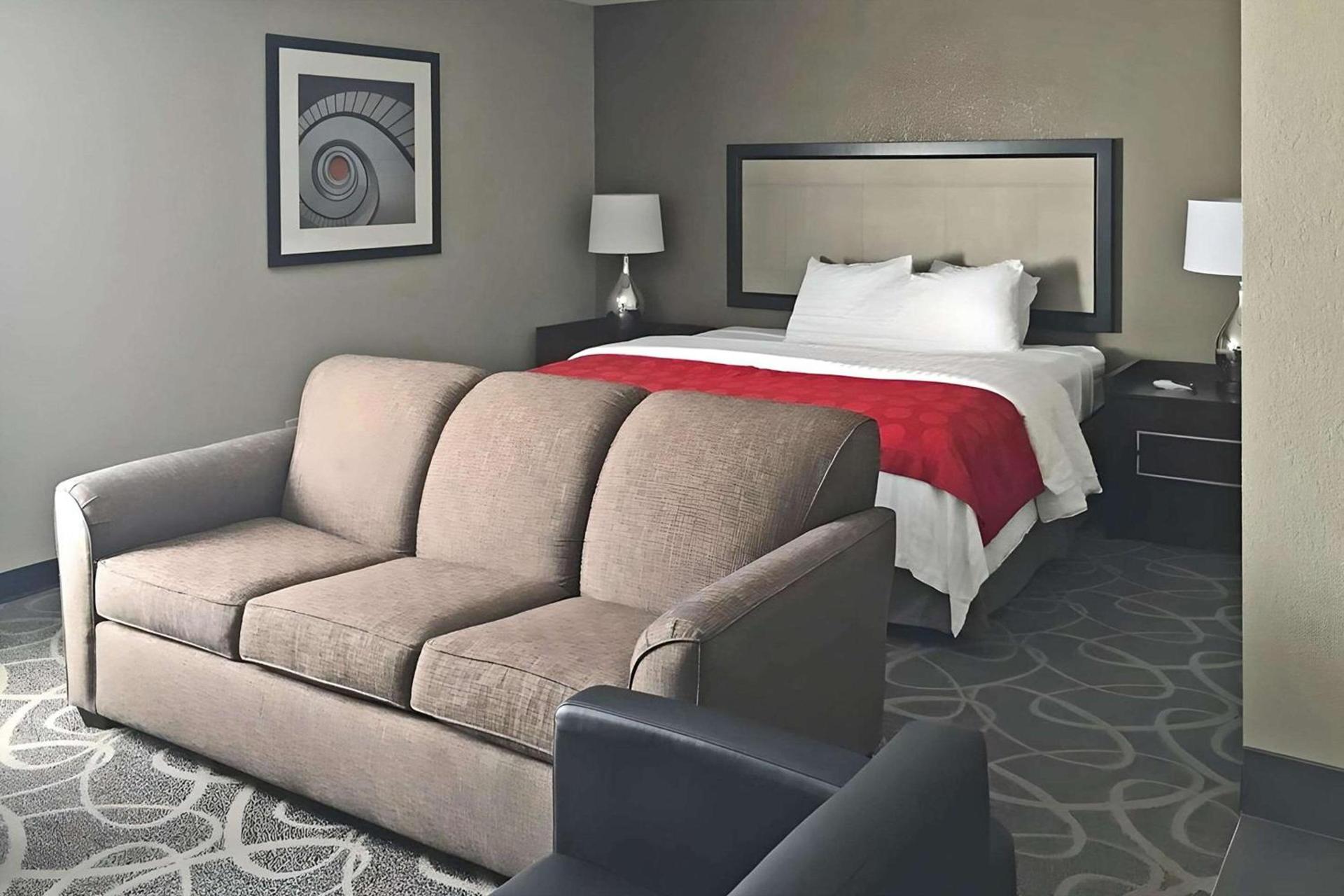 Clarion Inn Des Moines Airport photo 36