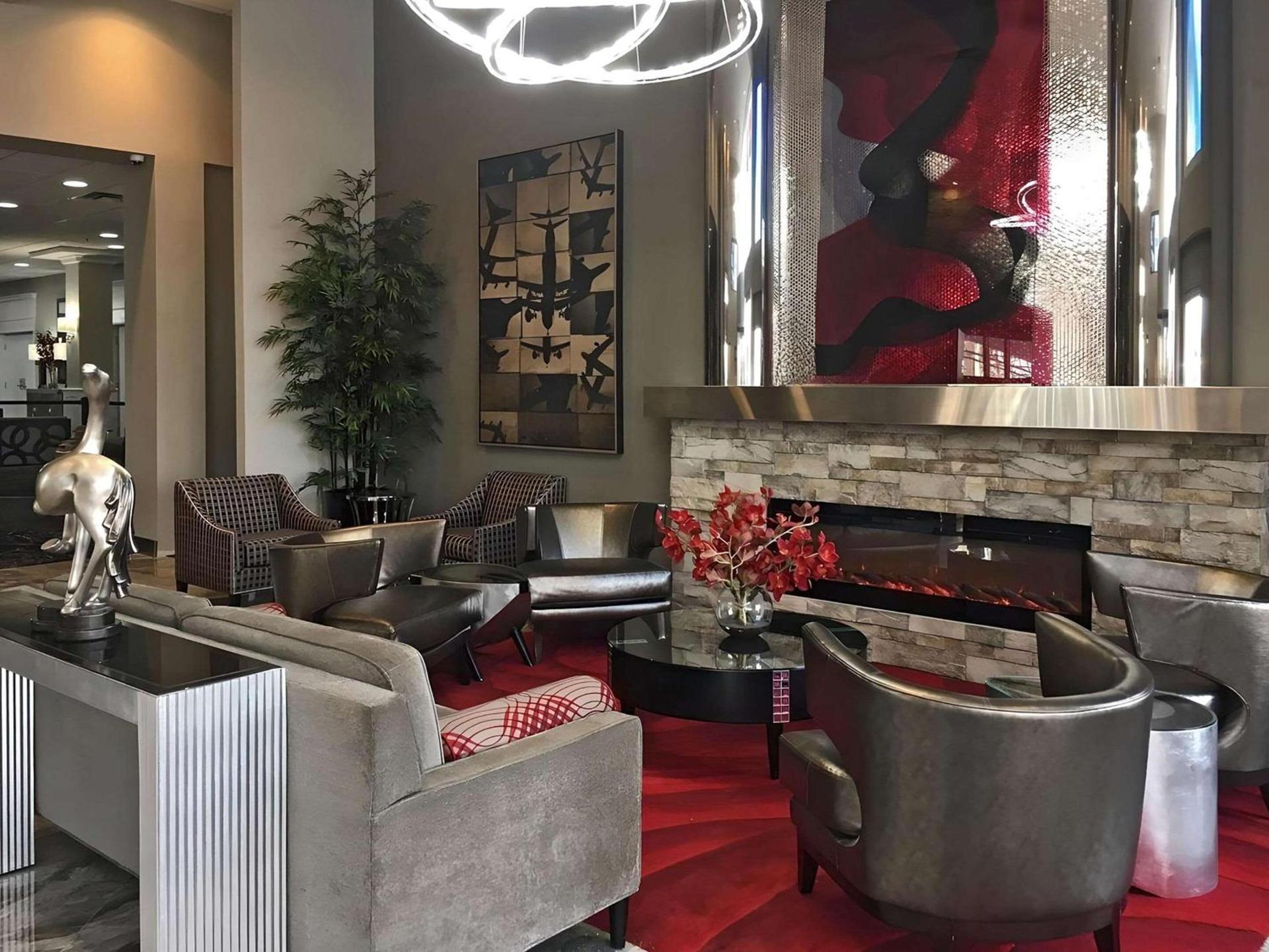 Clarion Inn Des Moines Airport photo 4