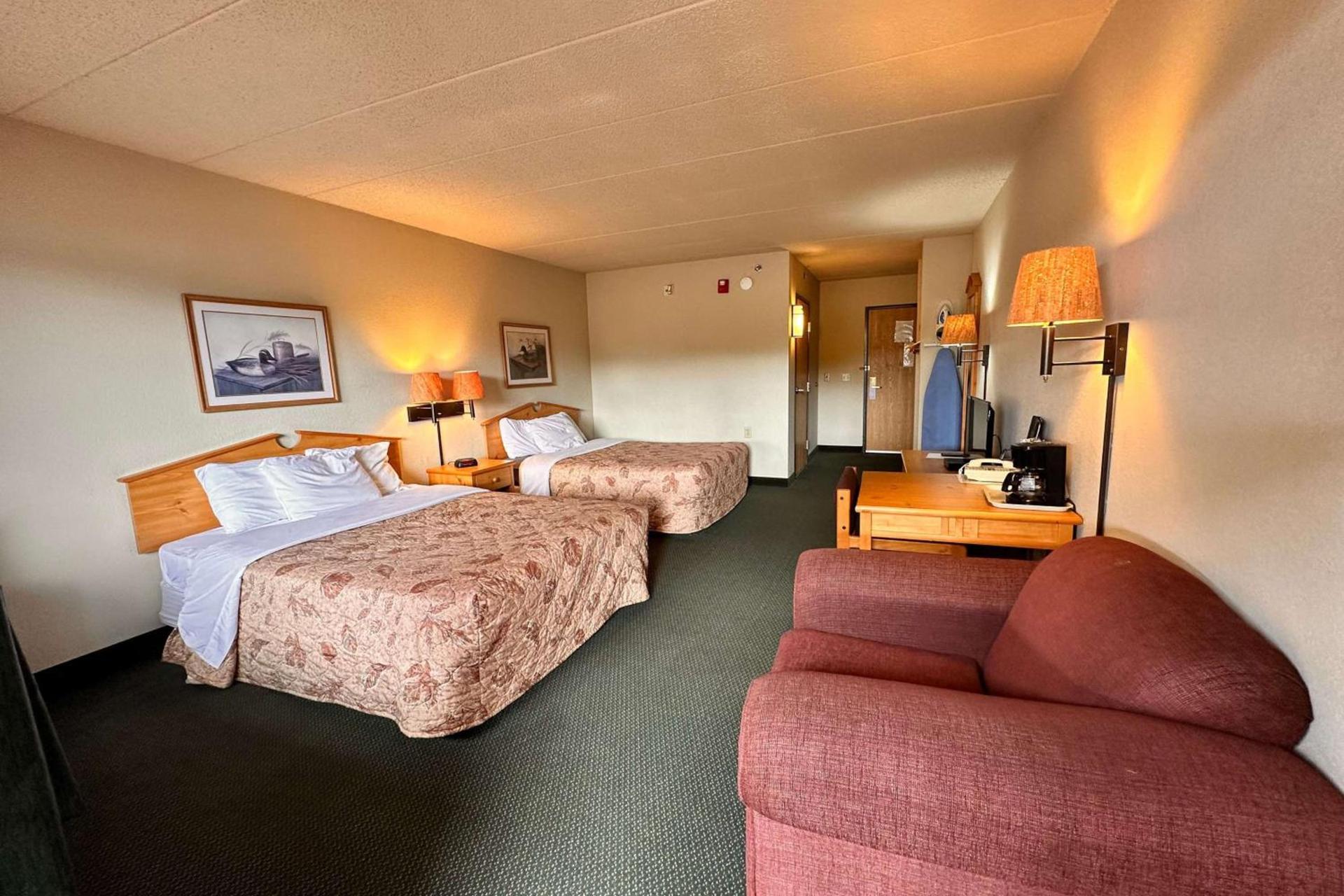 Shell Lake Lodge, a Travelodge by Wyndham photo 28