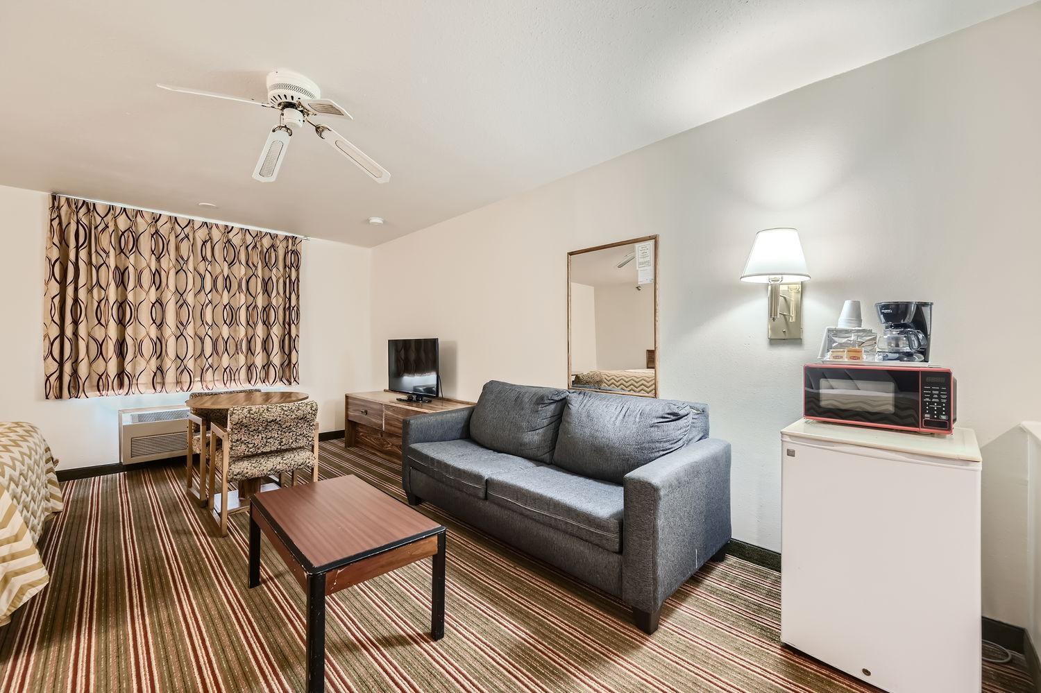 Travelodge by Wyndham Longmont photo 58