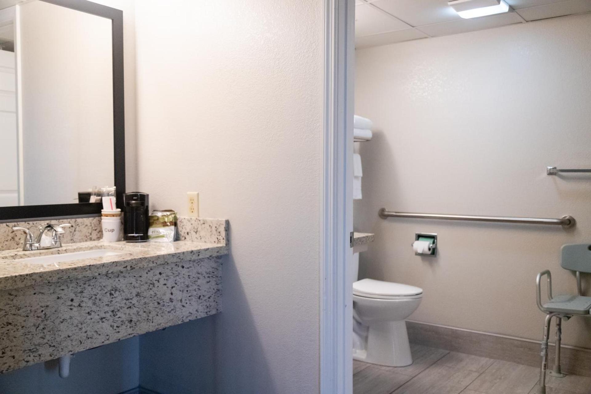 Twin Mountain Inn & Suites photo 86