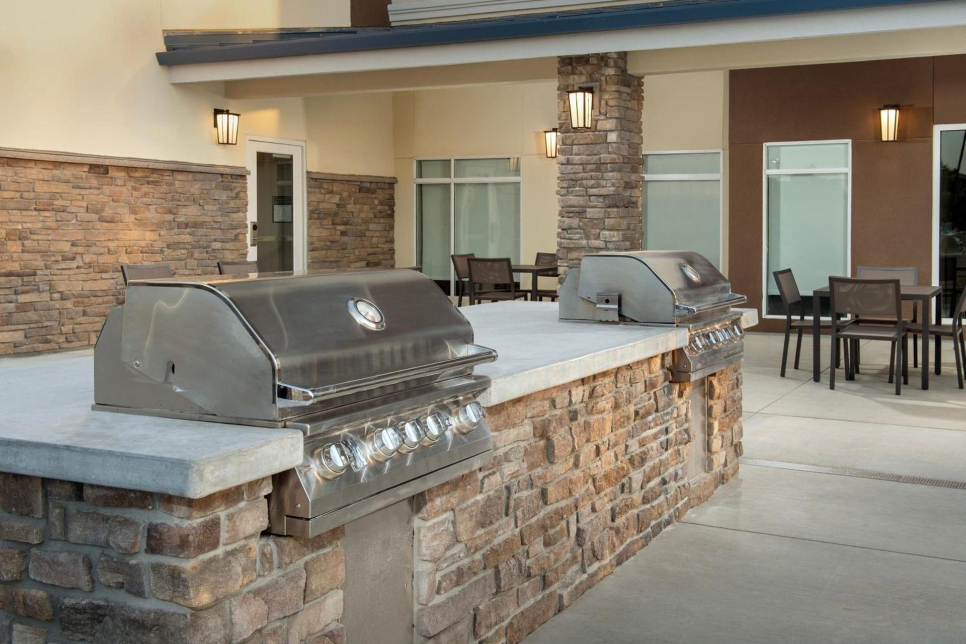 Residence Inn by Marriott Fresno Clovis photo 44