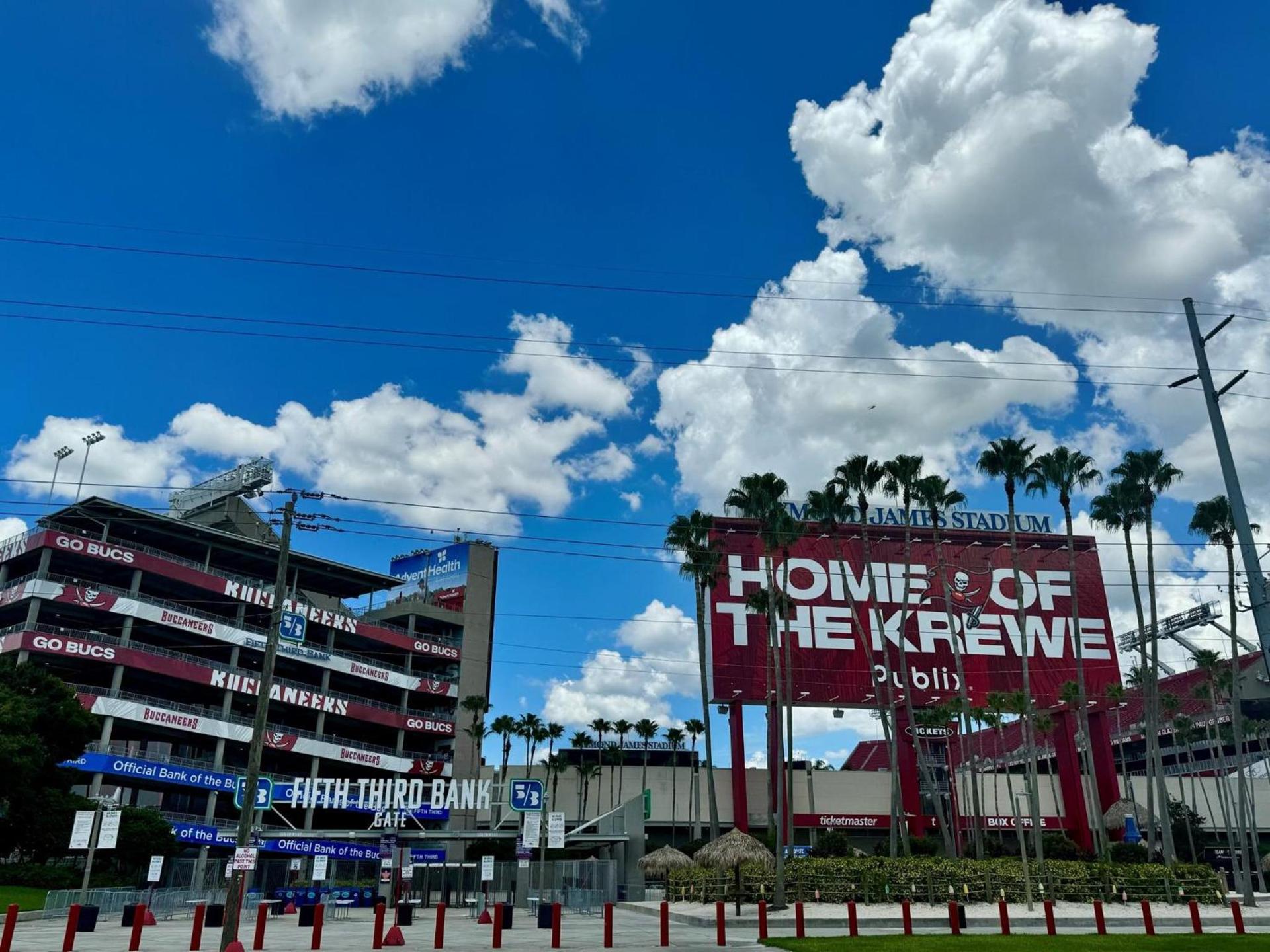 Holiday Inn Express & Suites Tampa Stadium - Airport Area by IHG photo 65