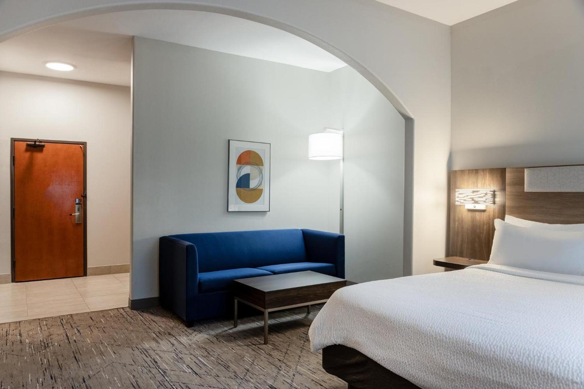 Holiday Inn Express Vancouver North by IHG photo 52