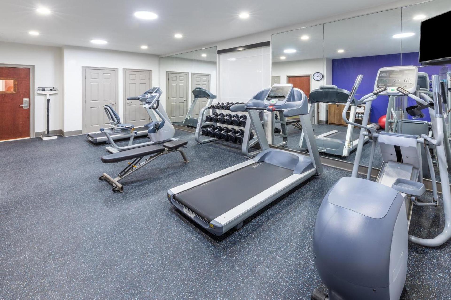 Holiday Inn Express Harvey-Marrero by IHG photo 18