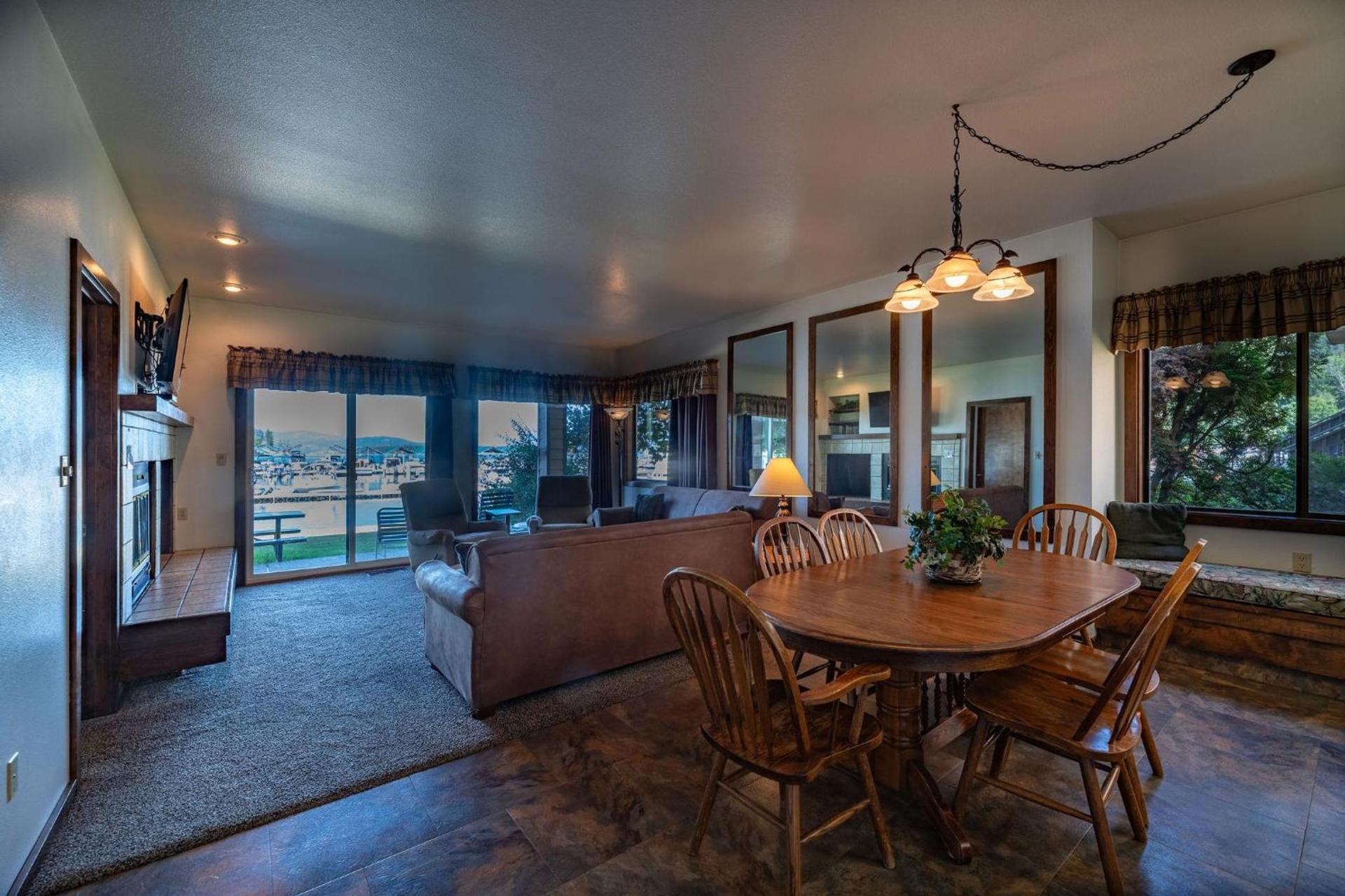Pend Oreille Shores Resort photo 10