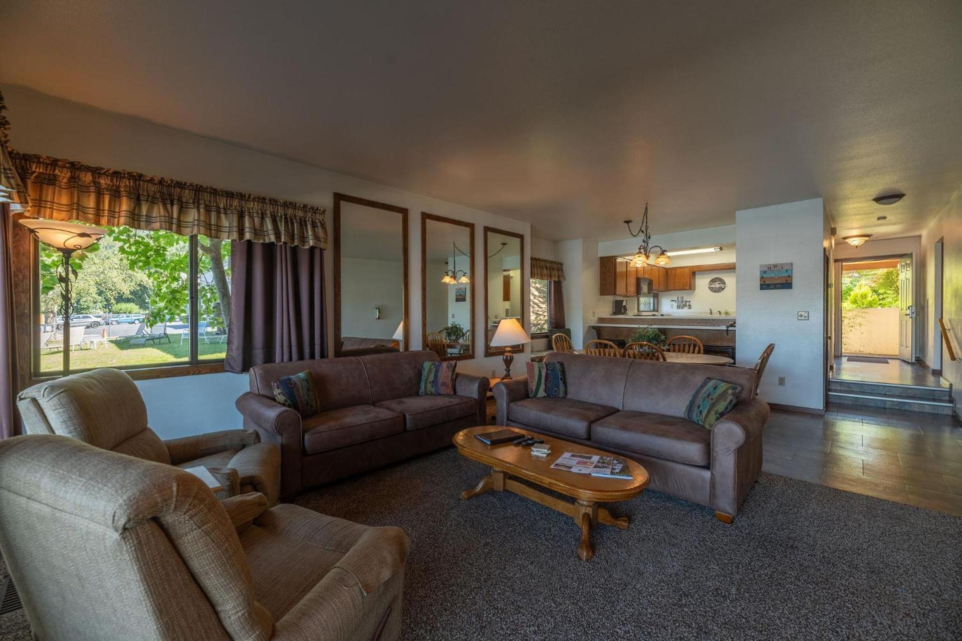 Pend Oreille Shores Resort photo 6