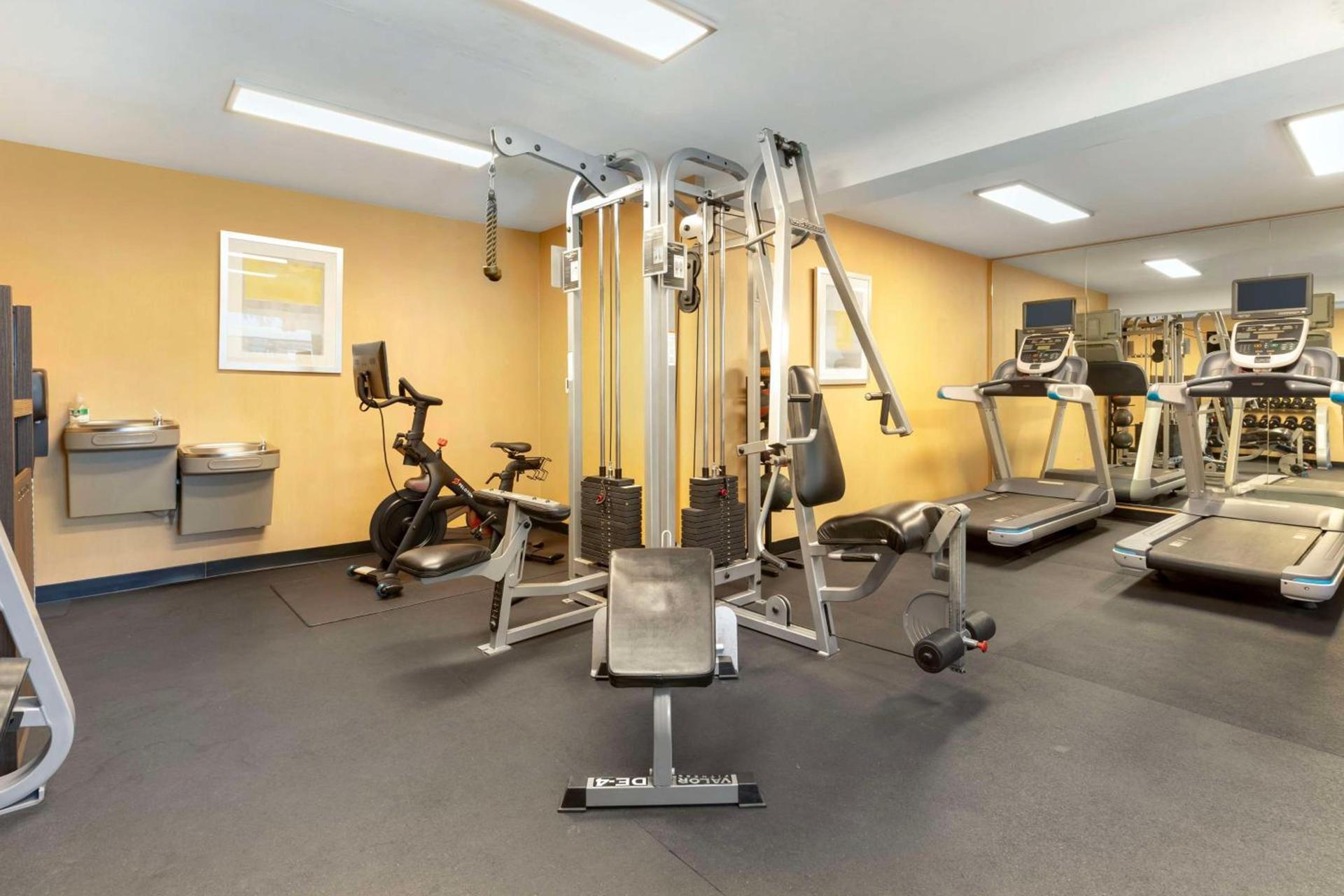 Best Western Plus Rancho Cordova Inn photo 7