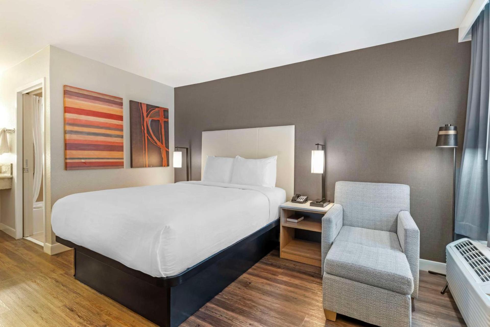 Best Western Plus Rancho Cordova Inn photo 31