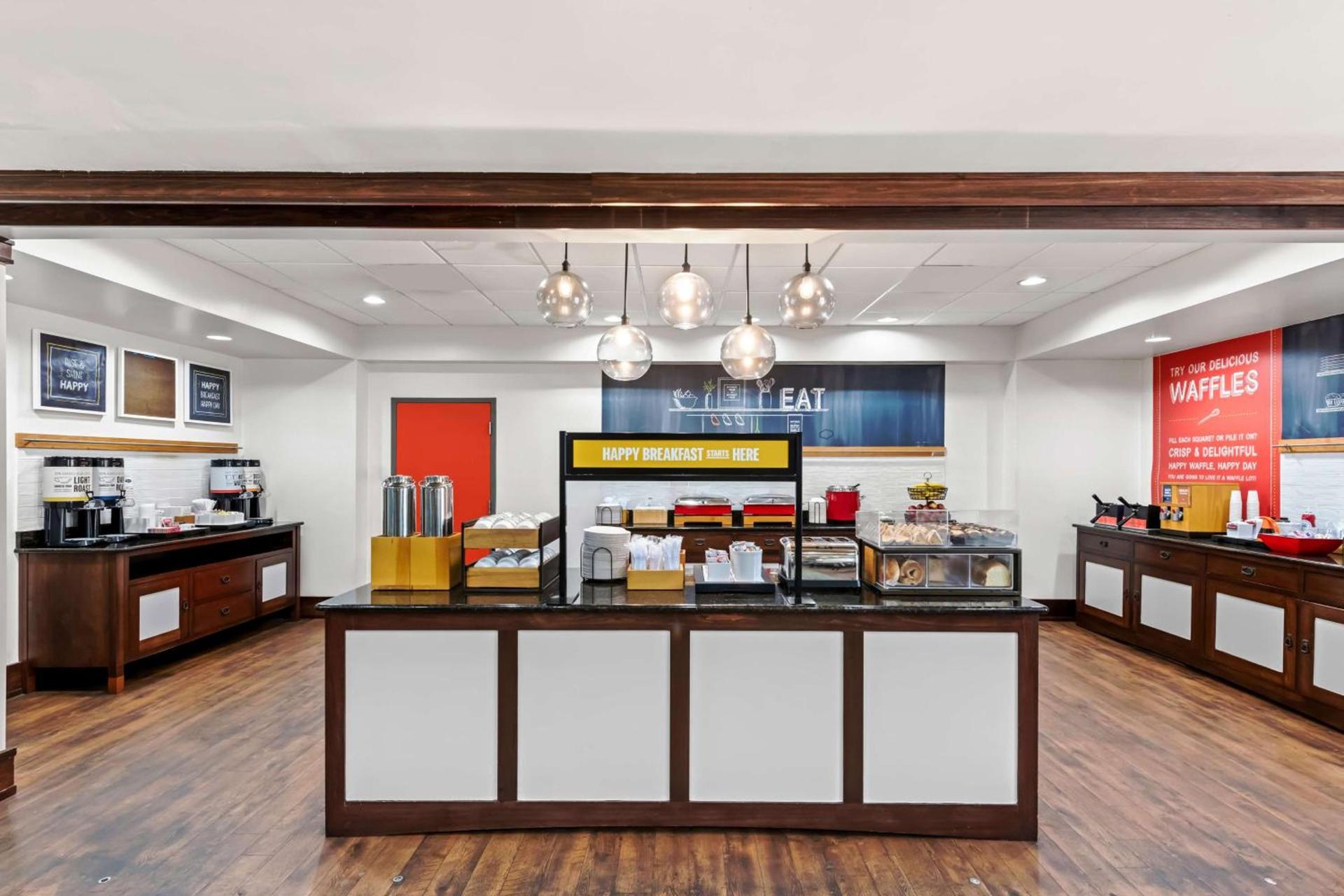 Hampton Inn Chattanooga-North photo 10