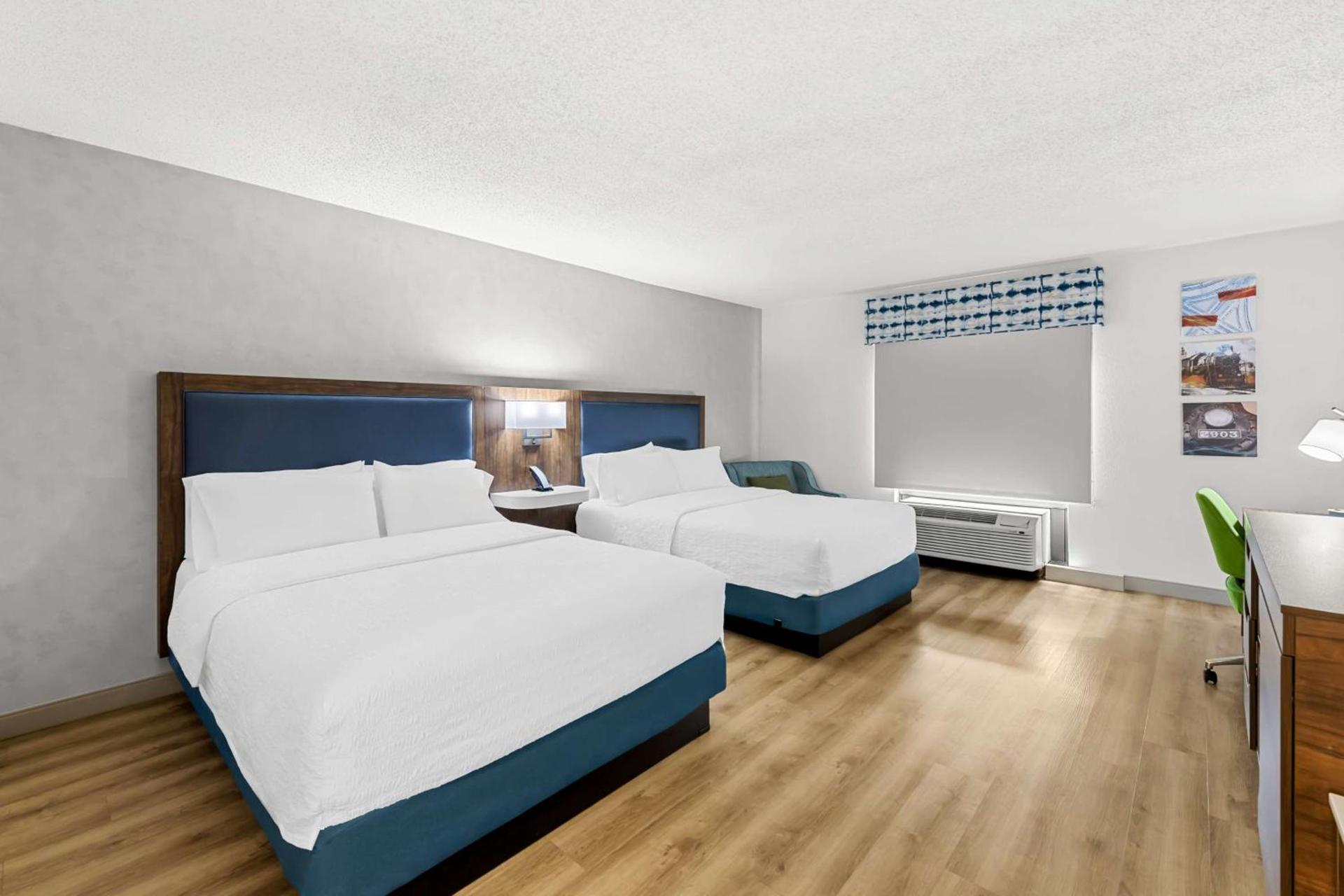 Hampton Inn Chattanooga-North photo 30