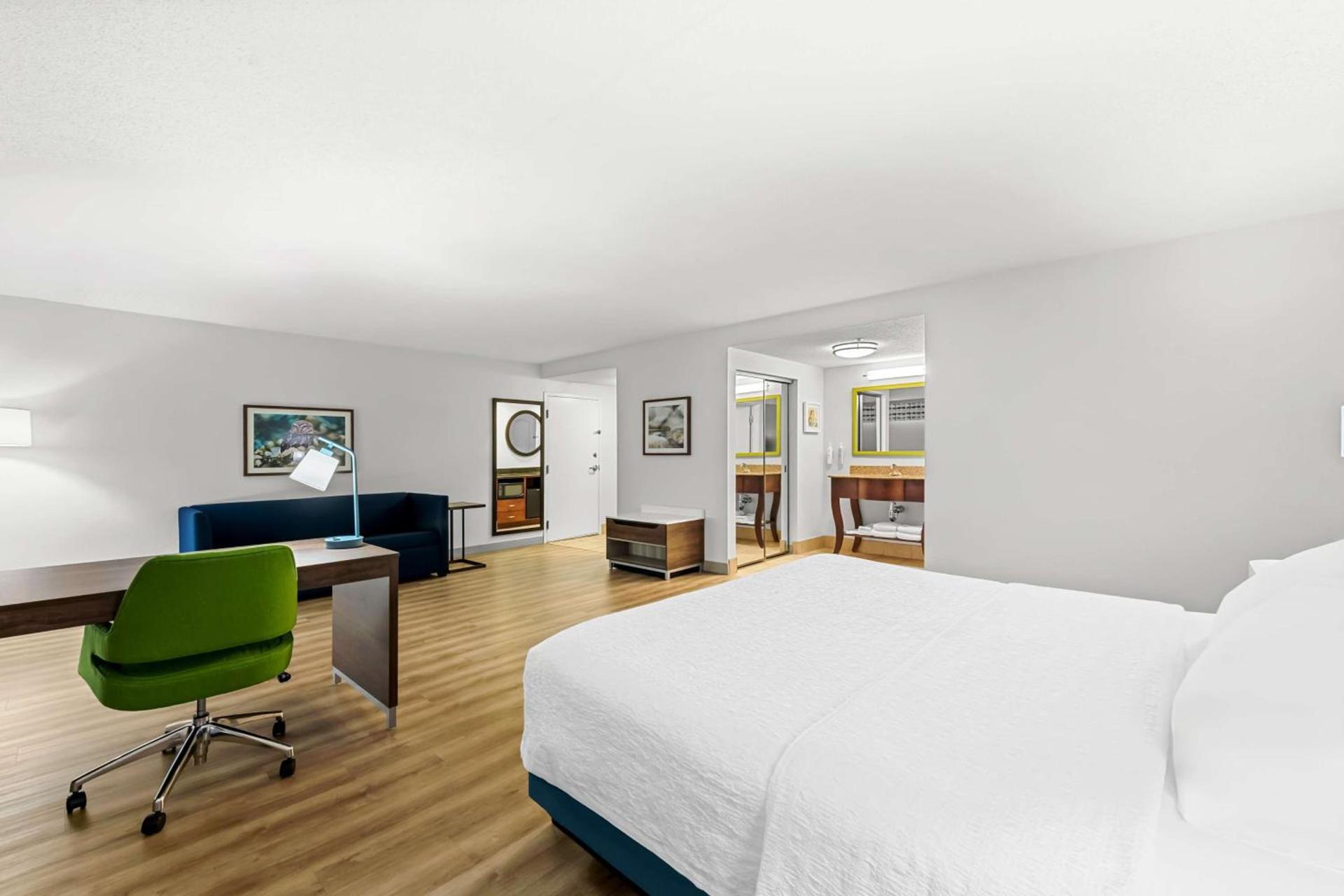 Hampton Inn Chattanooga-North photo 31