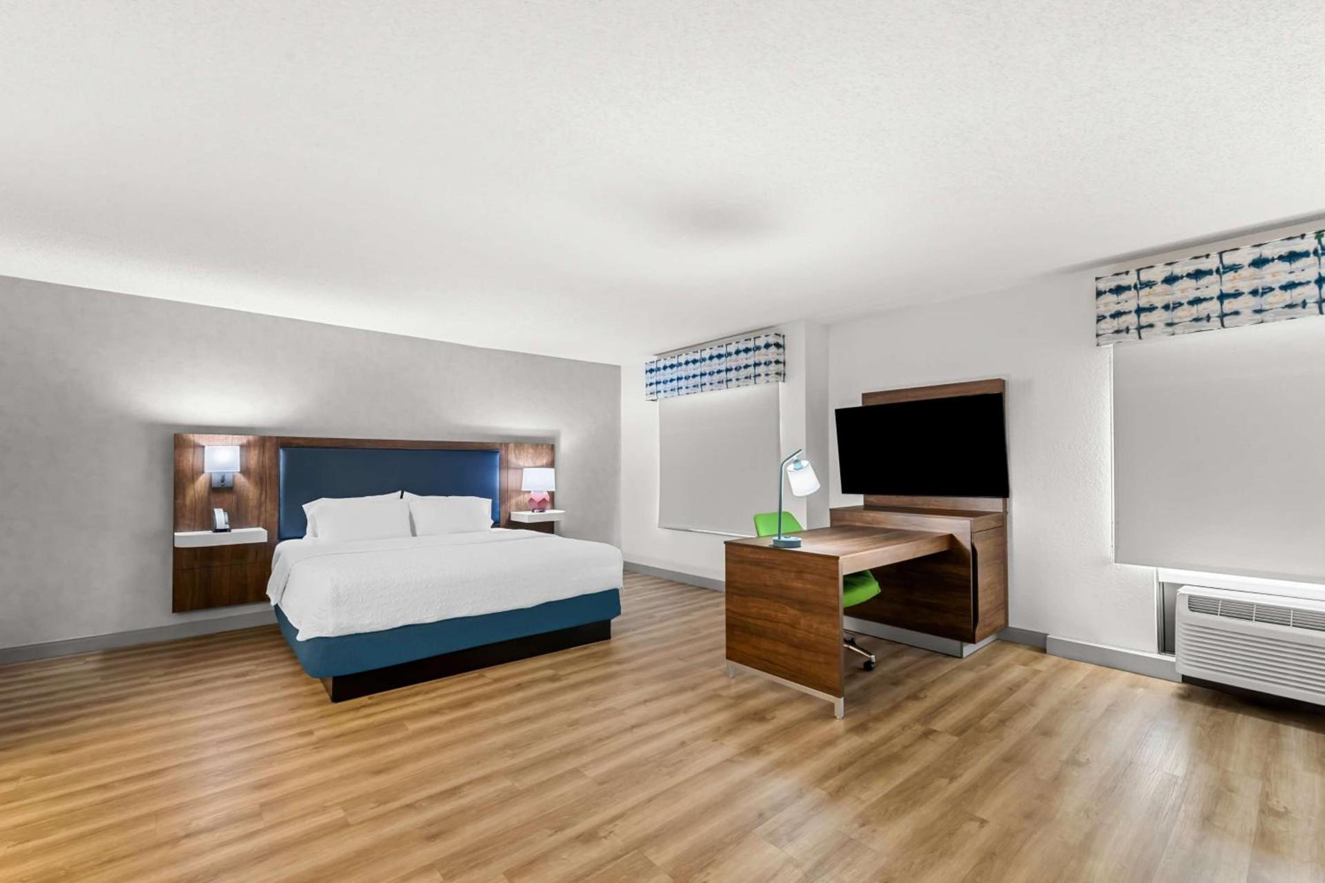 Hampton Inn Chattanooga-North photo 39