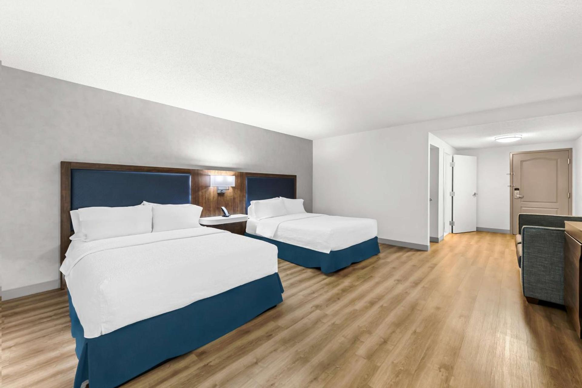 Hampton Inn Chattanooga-North photo 42