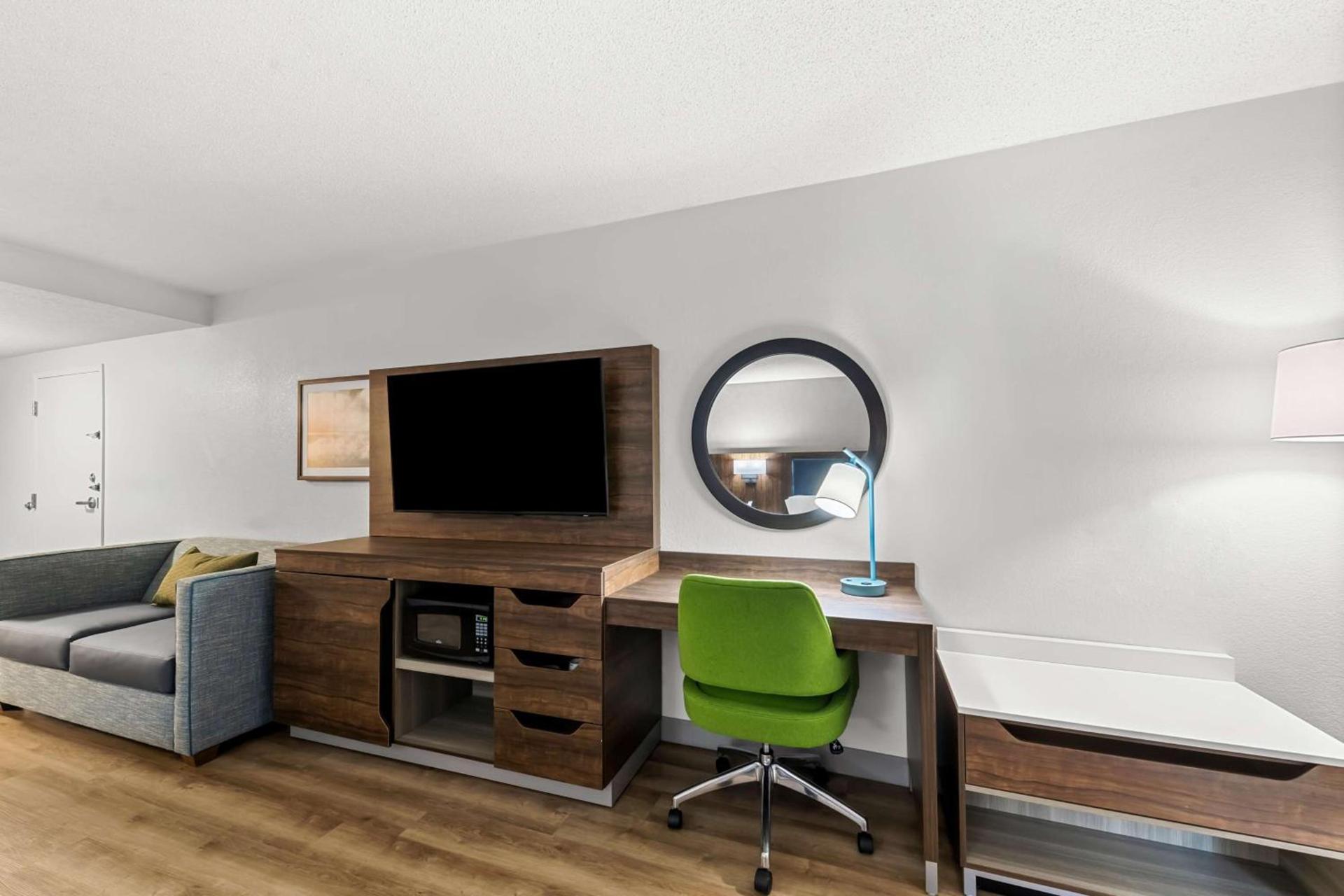 Hampton Inn Chattanooga-North photo 43